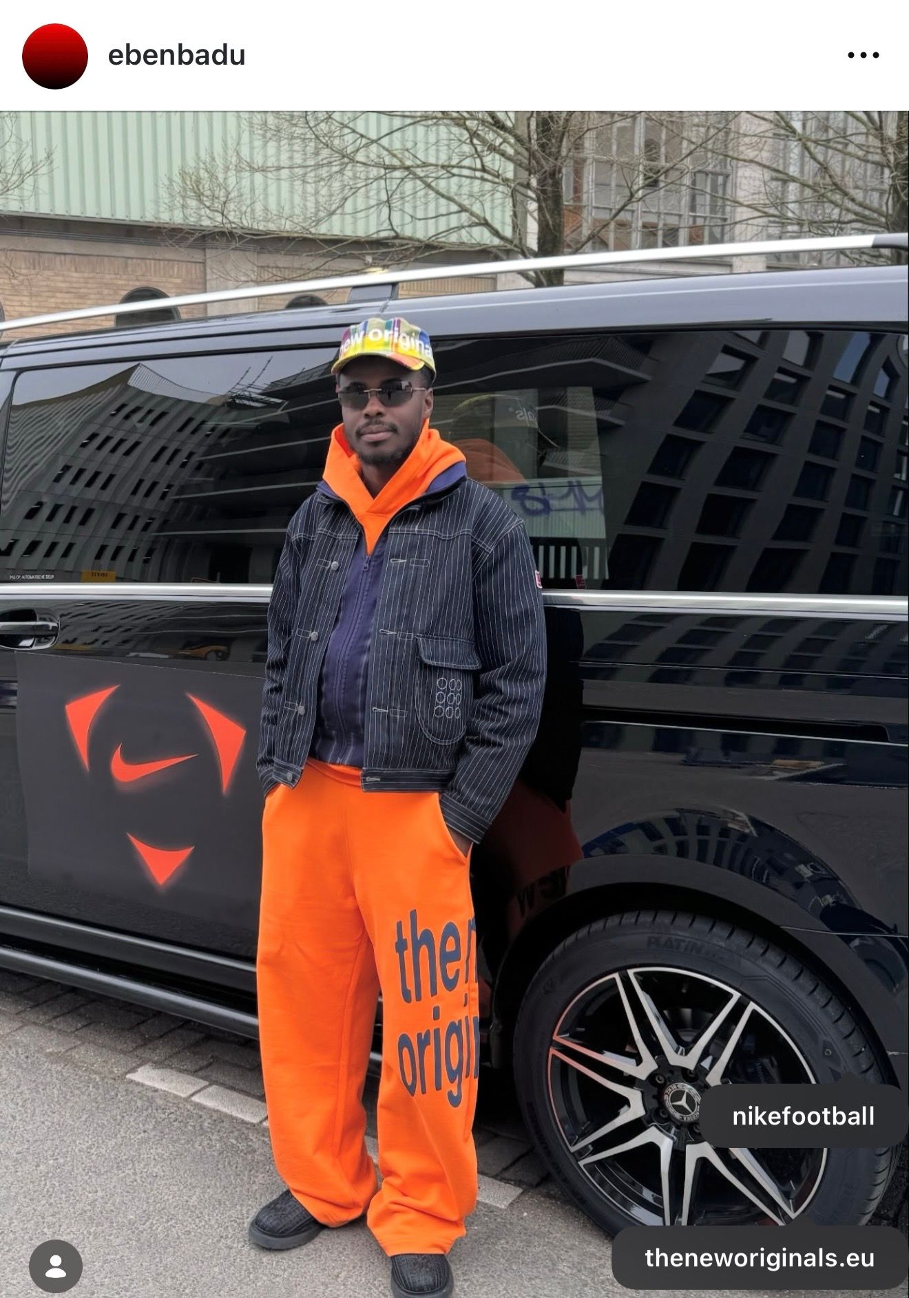 Nike vervoer minibus Amsterdam