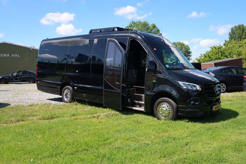 Private driver amsterdam and chauffeur service amsterdam
