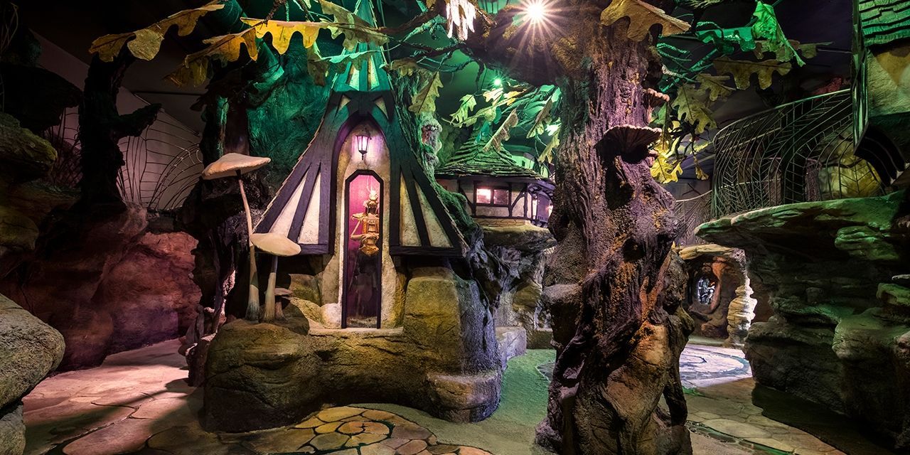 Guests solving puzzles at Wizard Quest in Wisconsin Dells