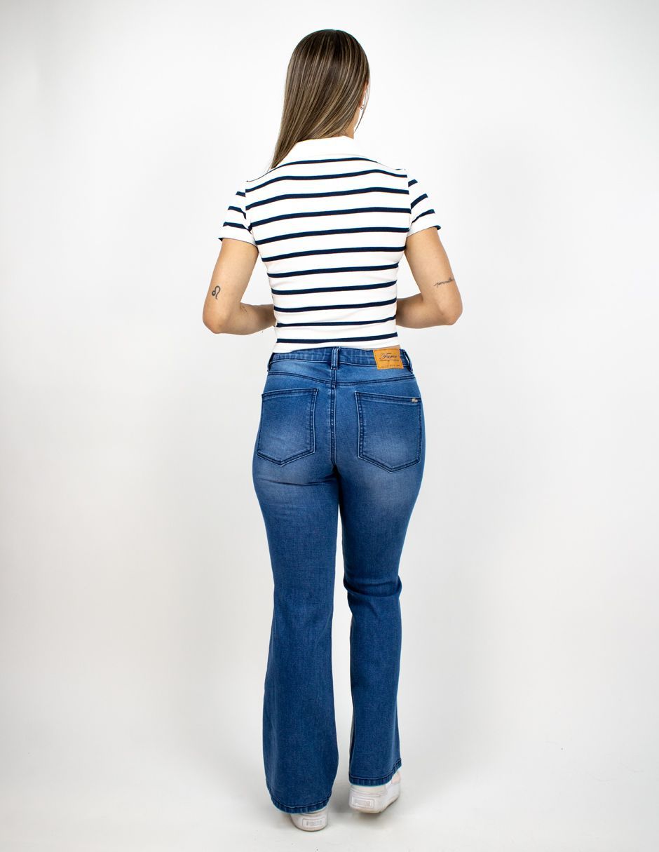 EXCLUSIVO SUBURBIA 250801Playera Furor Polo Chifón Crop Blanco Con Rayas Azules