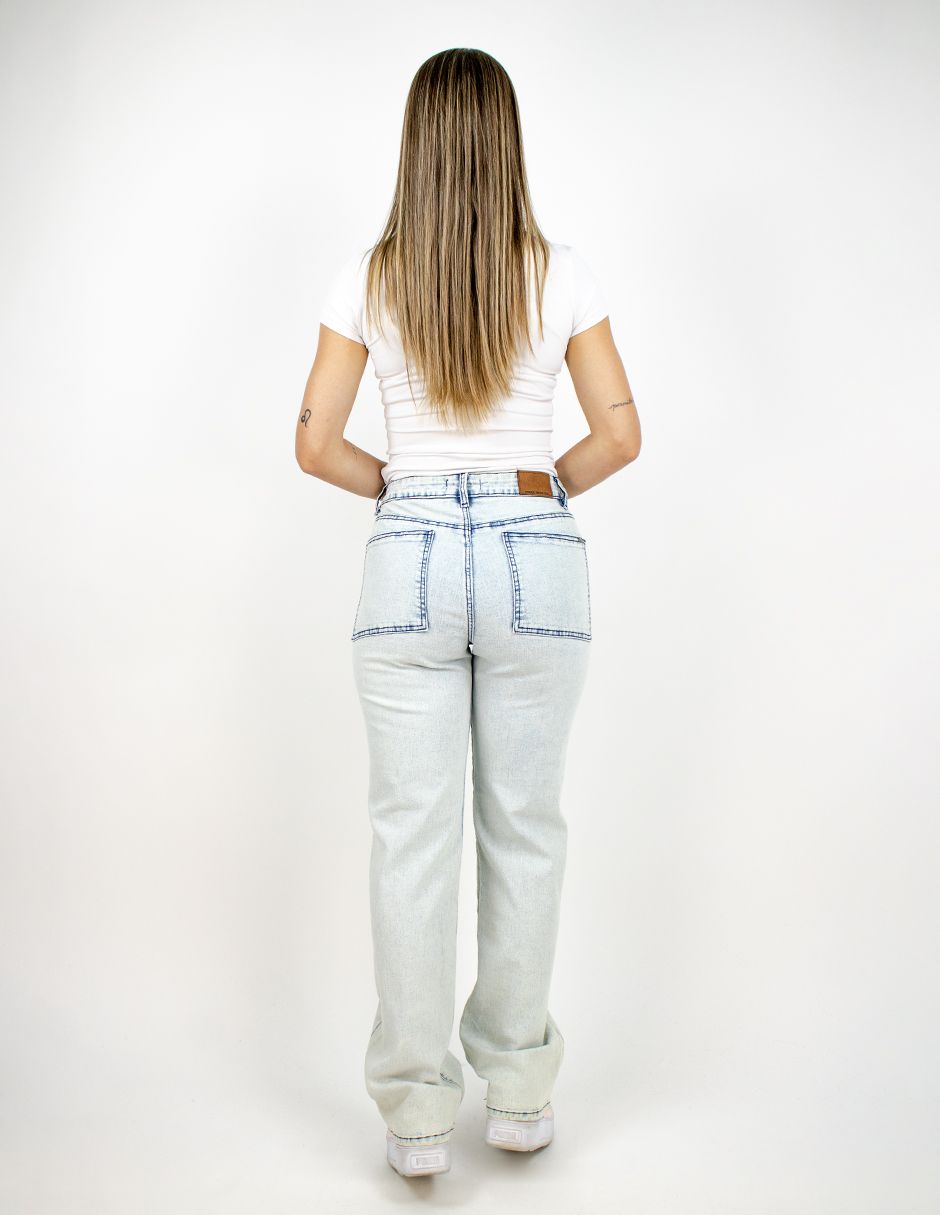 EXCLUSIVO SUBURBIA 2613Jeans Furor Straight Bolsas Sobrepuestas Mezclilla Acid Wash
