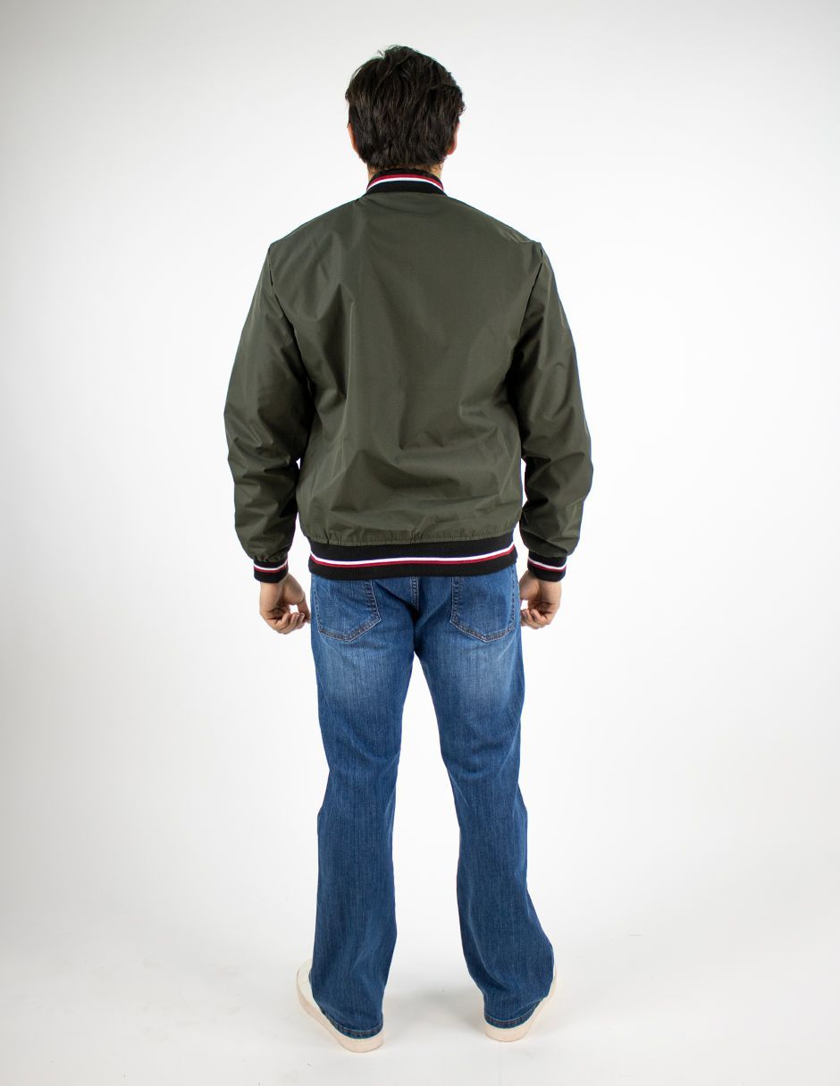 EXCLUSIVO SUBURBIA 260428VERDE Chamarra Furor Bomber Poliester Verde