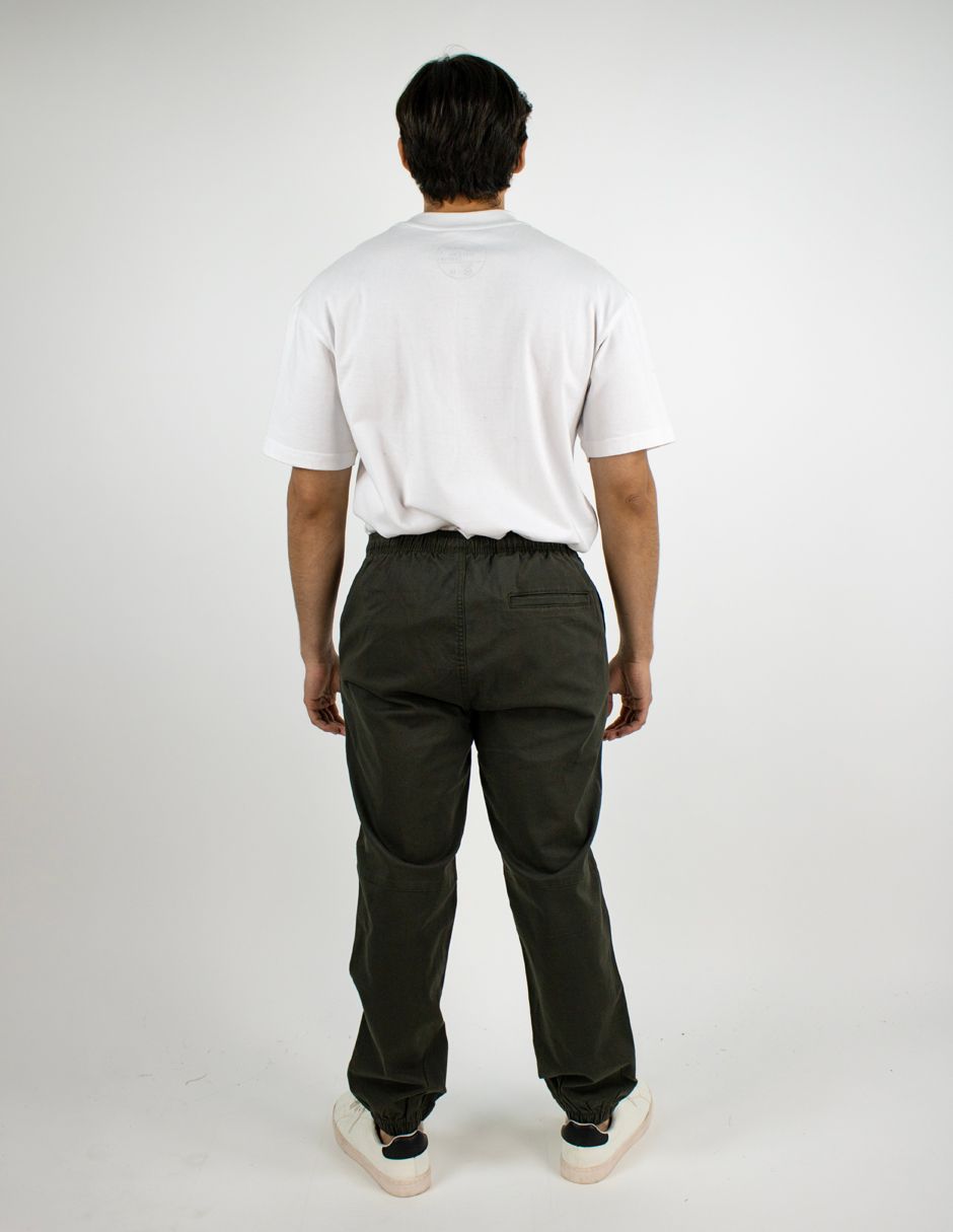 EXCLUSIVO SUBURBIA JOGGER20268 Jogger Furor Gabardina Olivo