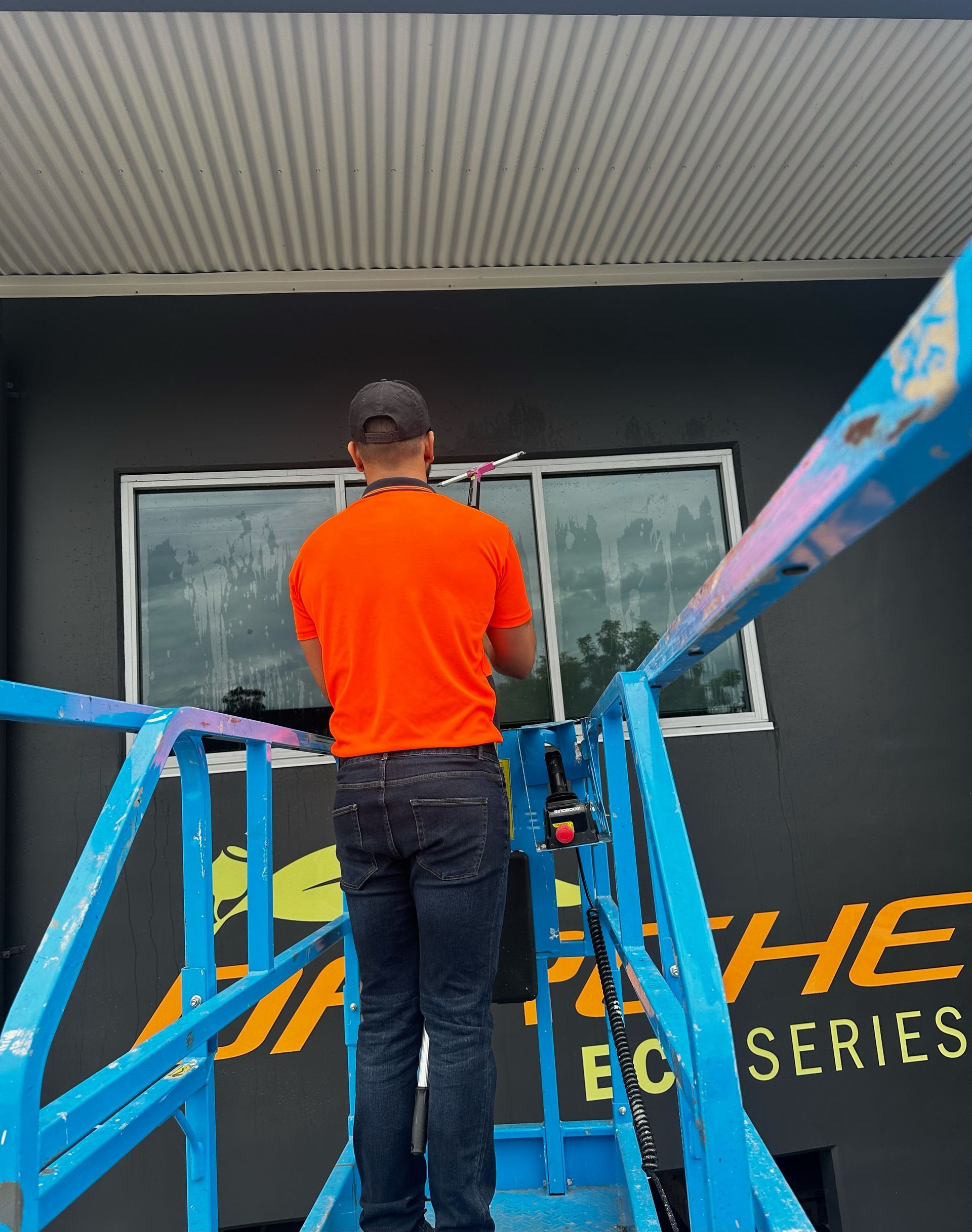 Top Clean Specialist - Window Cleaning