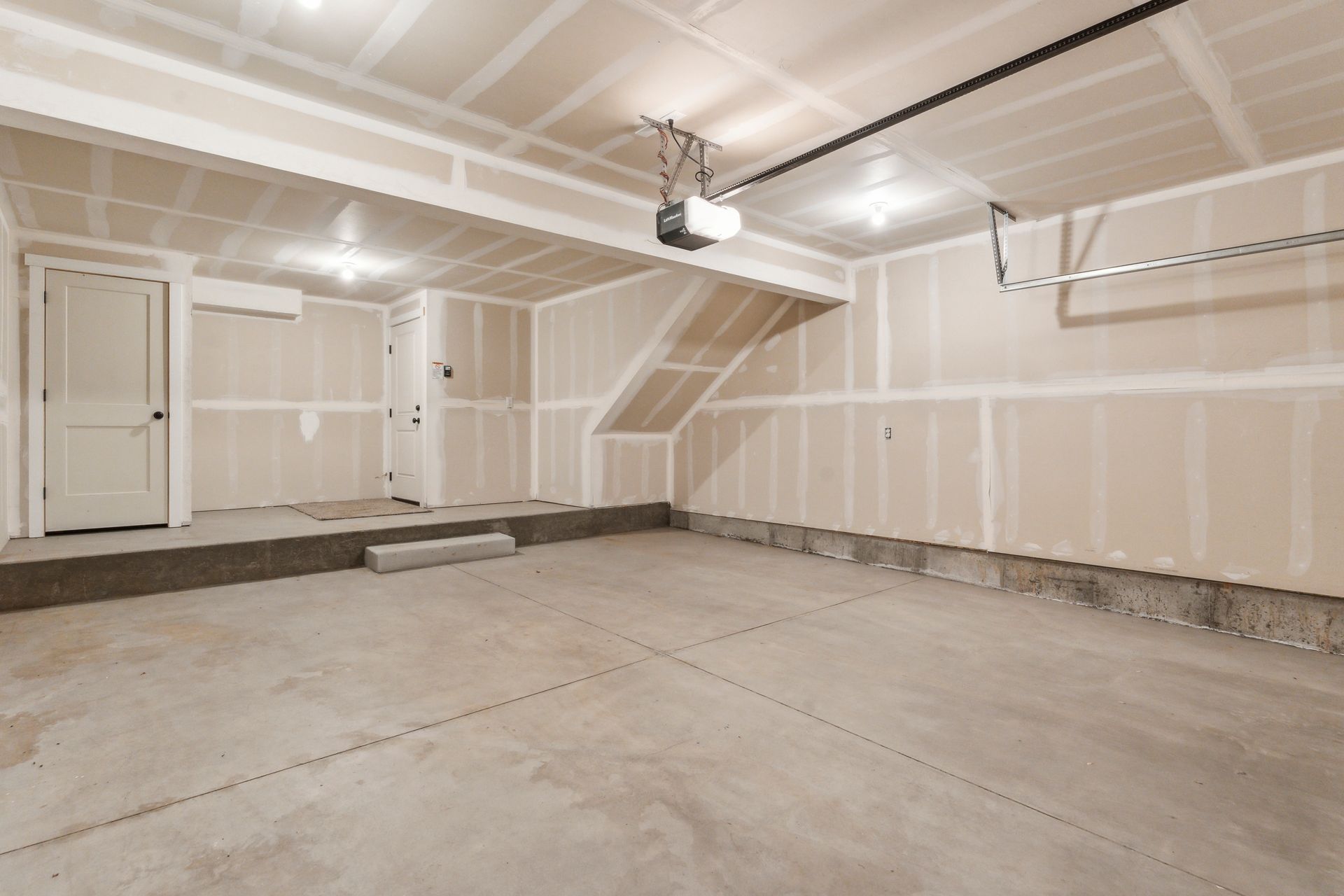 2 Car attached garage townhome for rent Ogden Ut Madison Towns on 40th