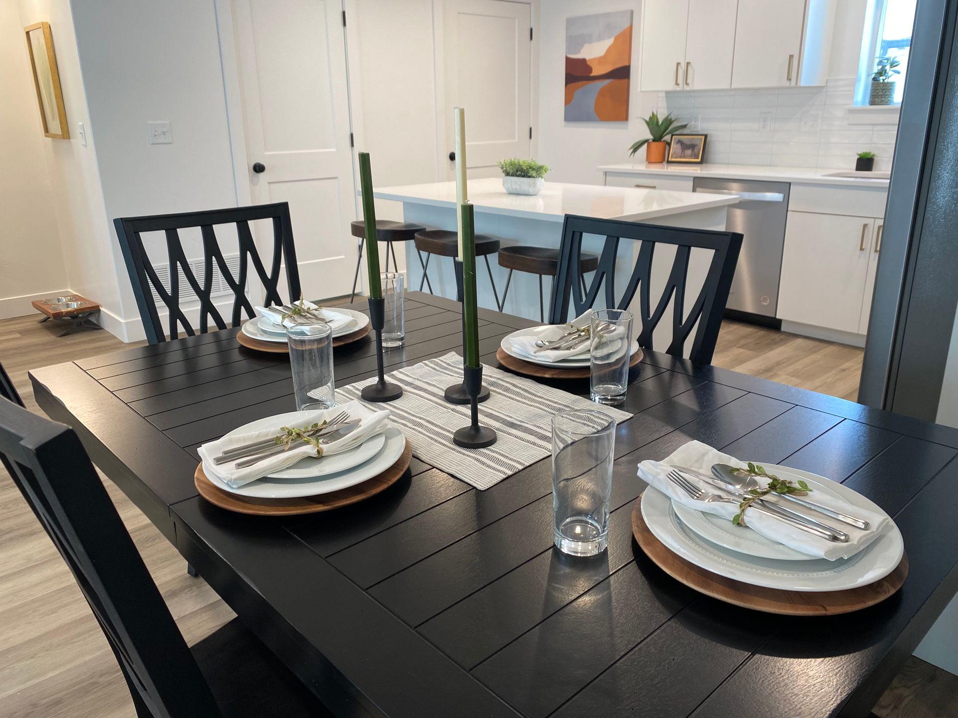 Kitchen and dining area in 2 bedroom Ogden townhome for rent Madison Towns on 40th