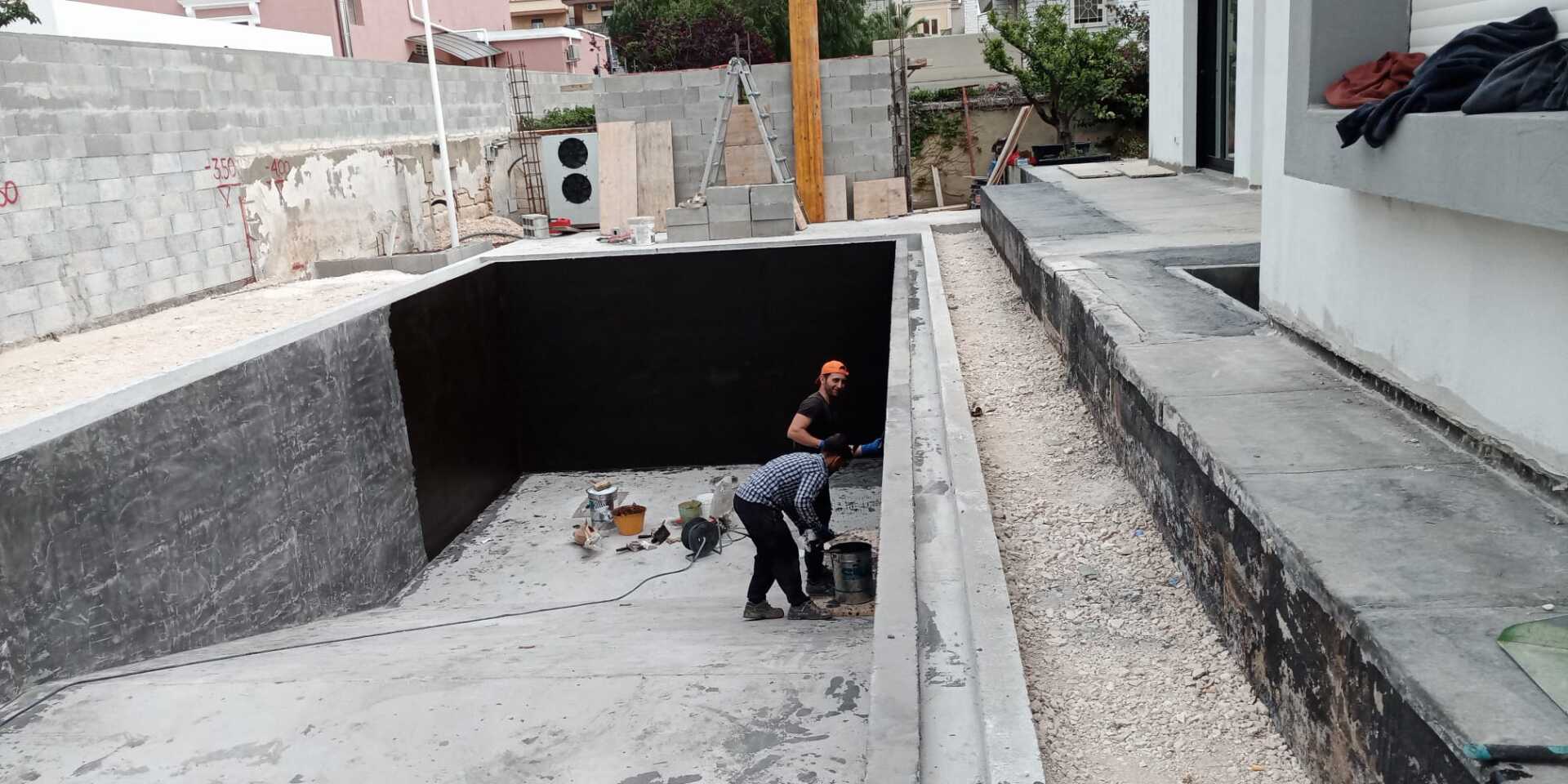 Lavori di sabbiatura su parete