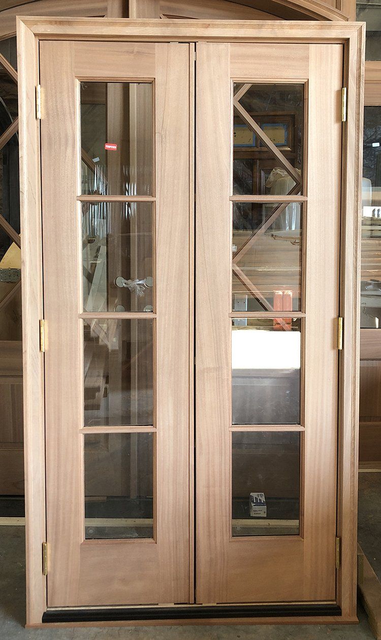 Narrow mahogany double door unit