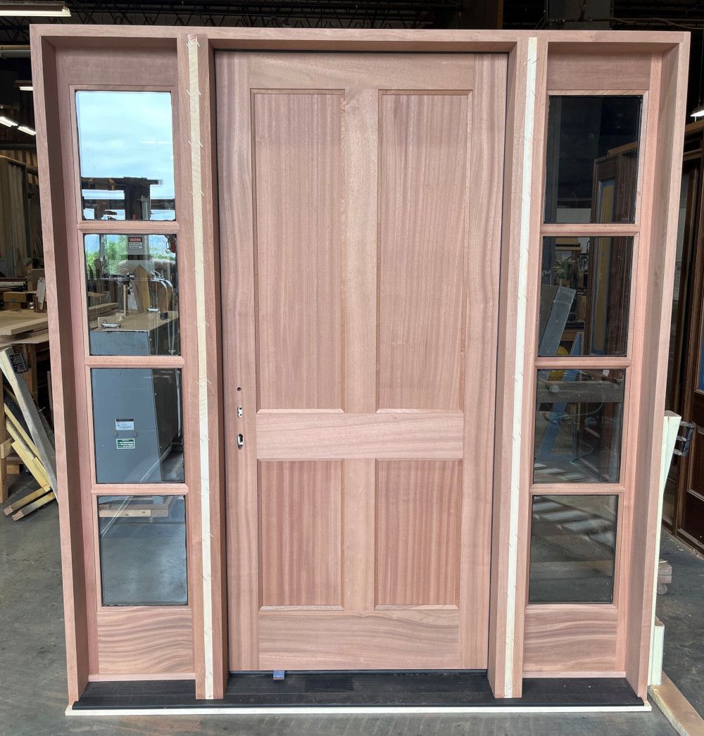 Ghidorzi #29208
Mahogany door unit with 2 separate 3-piece transoms
Wausau, WI