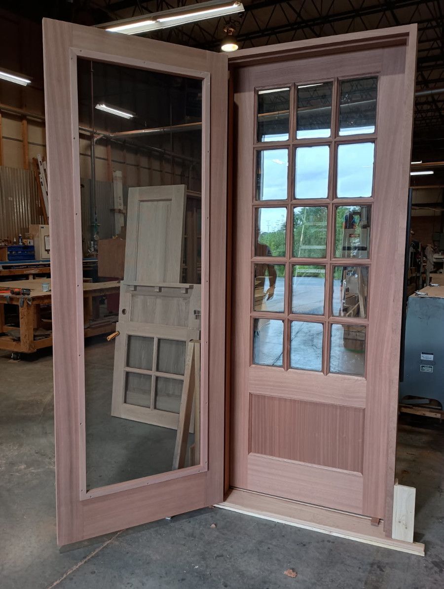 KG/Mowbray #29219
Mahogany door with screen door
Red Oak sill with sill horns
Cold Springs, NY