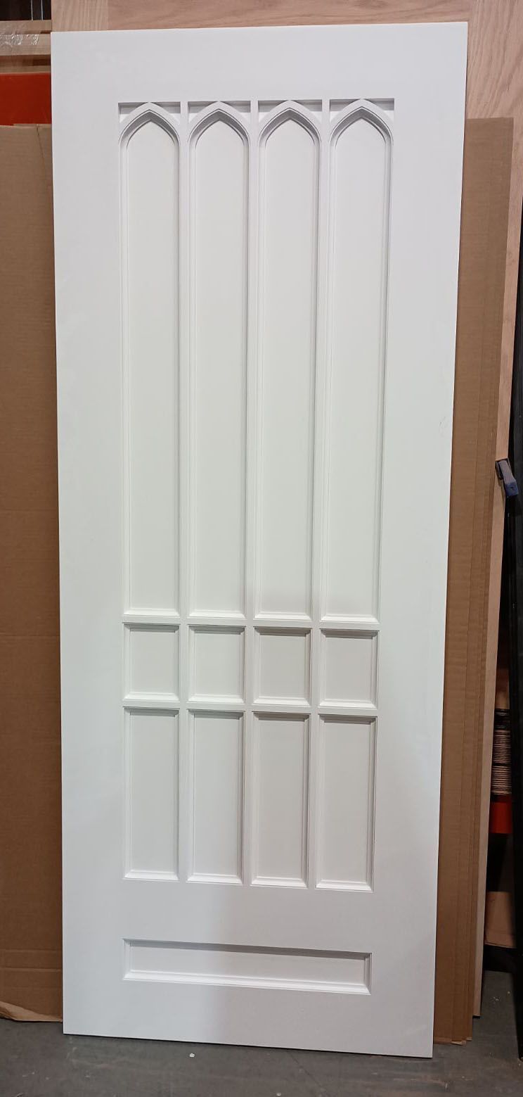 Lomonaco #28297
Poplar Gothic patterned interior door slab
Primed