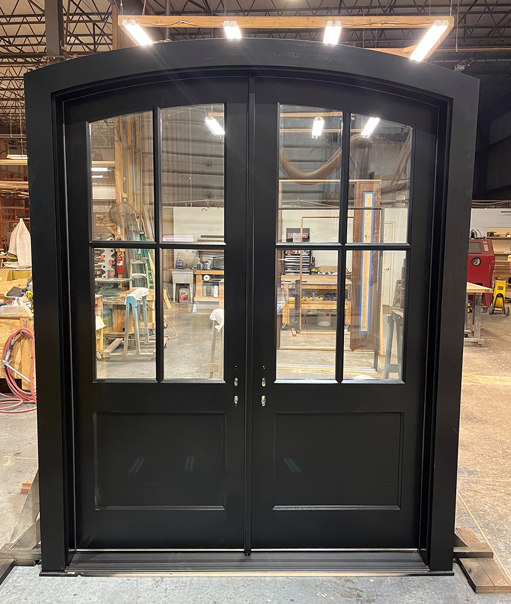 Marino #28518
Mahogany door
Clear glass
Painted Jet Black
Winchester, MA