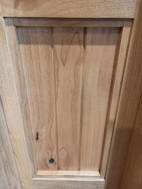 Parkhill #28790
Knotty Alder door & storm door
Finished in Puritain Pine with Honey topcoat
Ashley Norton bronze tubular lockset
Keswick, VA