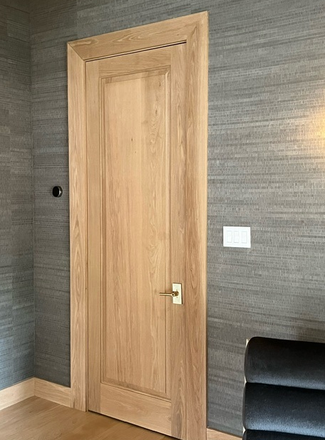 Flat grain white oak PL-10 raised panel