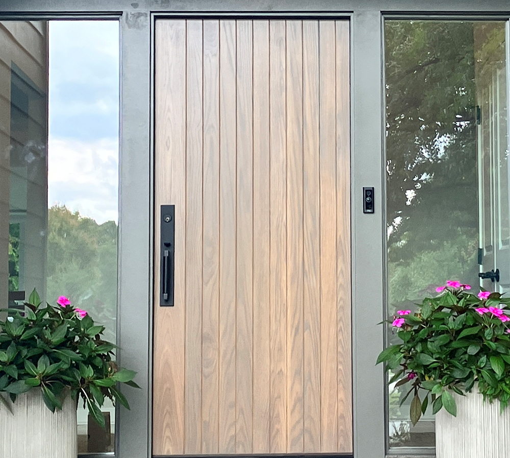 Safran #28516
Flat sawn white oak flush door with v-grooves. Installed and finished in classic gray stain on the white oak, and 3 layers of clear coat.
PA