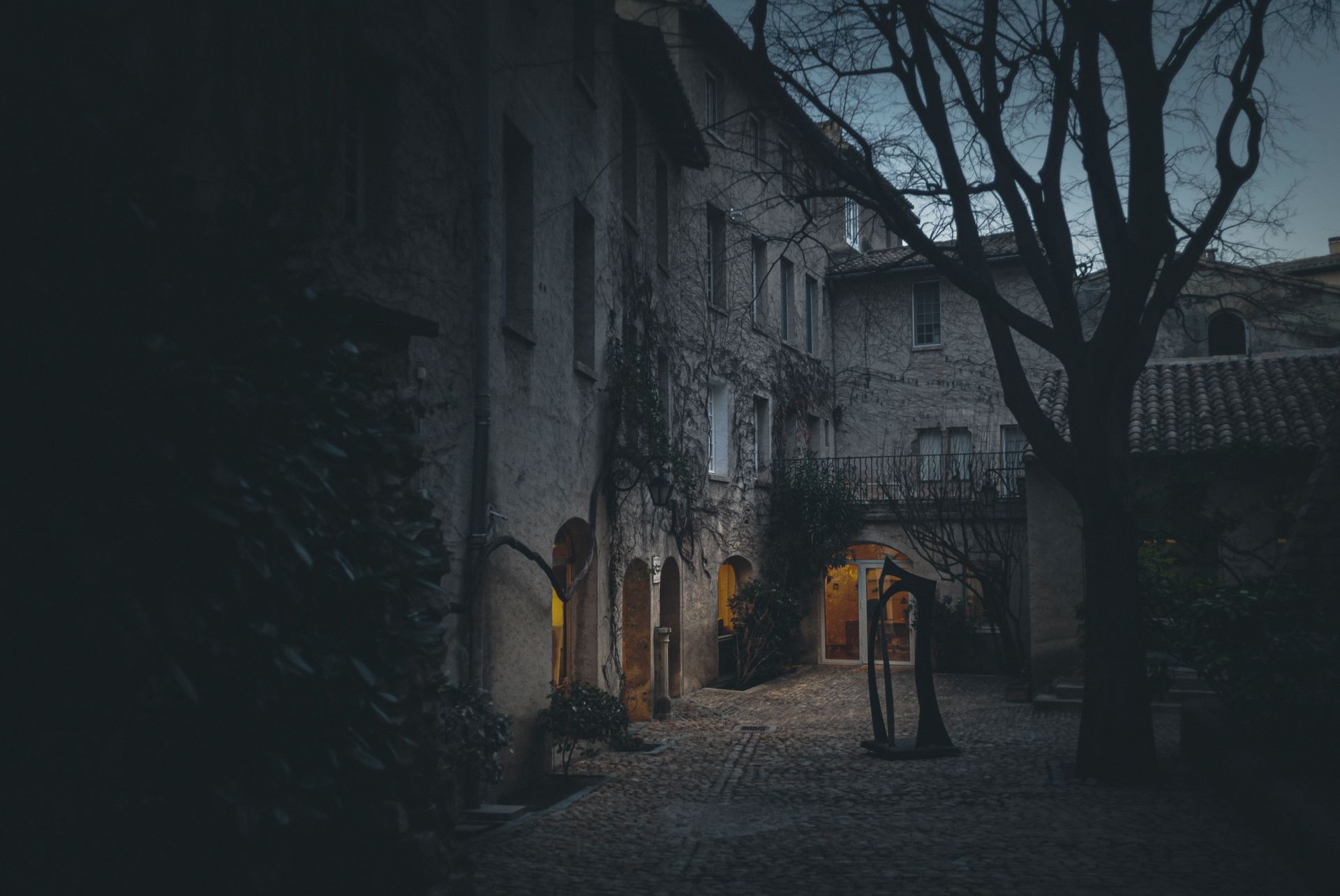 Avignon Ghost Tour Avignon Ghost Tour