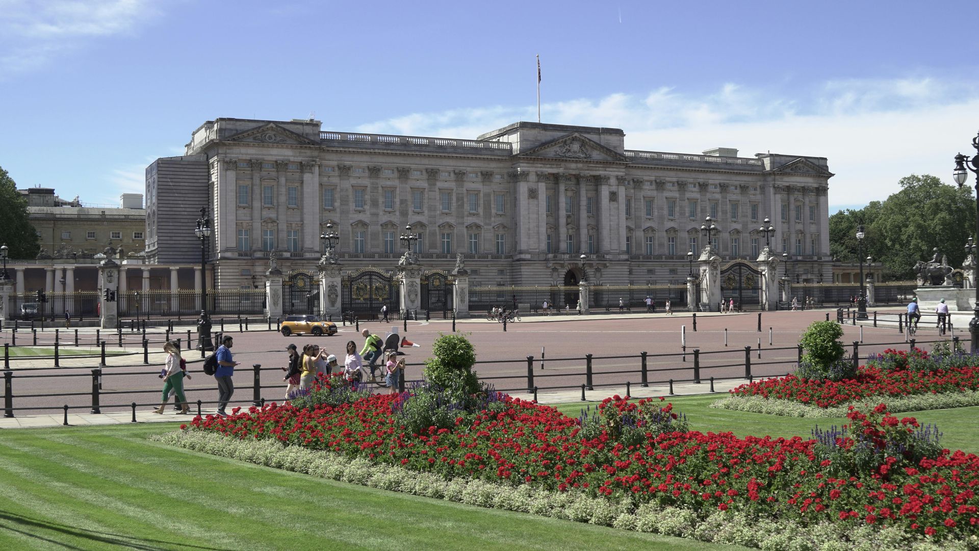 BUCKINGHAM PALACE BUCKINGHAM PALACE