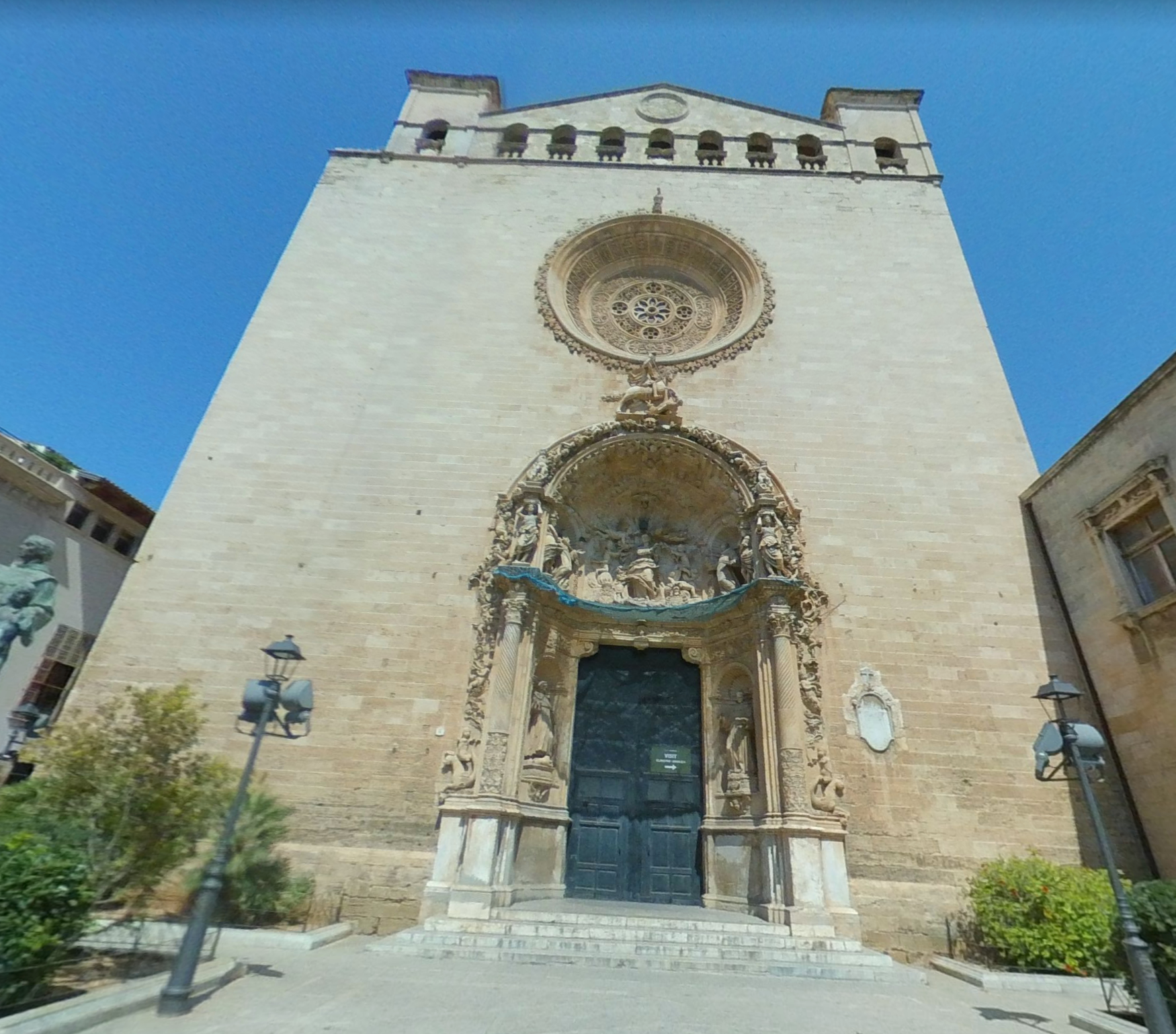Basílica de Sant Francesco by Google Earth Basílica de Sant Francesco by Google Earth