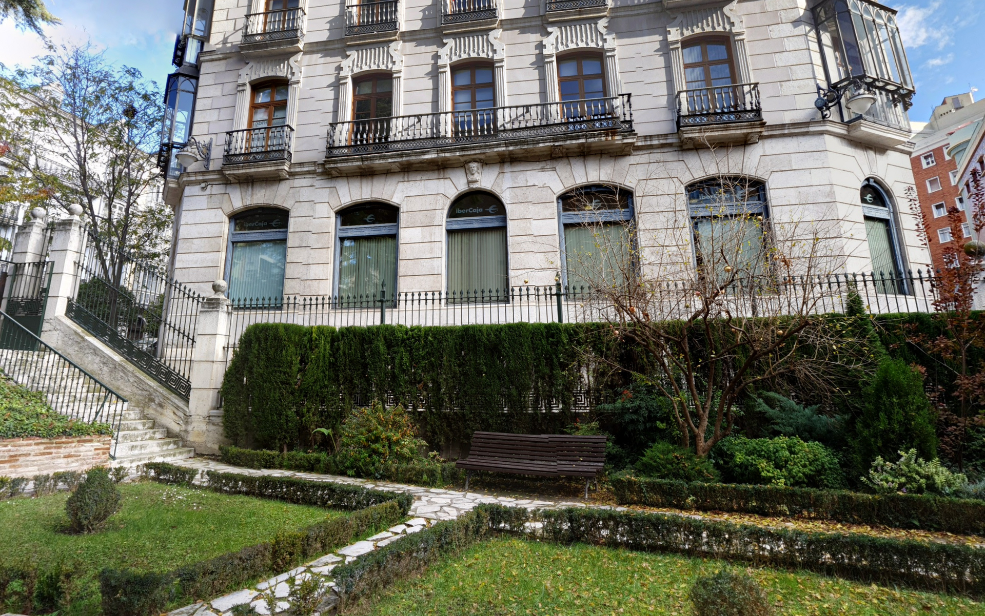 Casa de Cervantes by Google Earth
