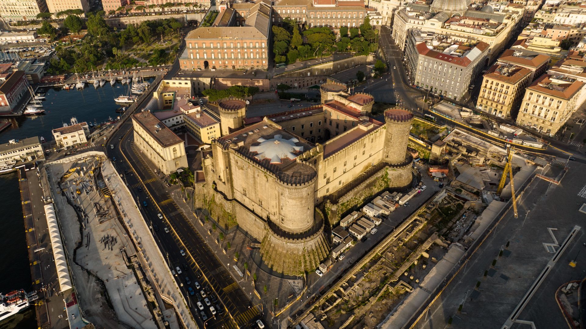Castel Nuovo Castel Nuovo