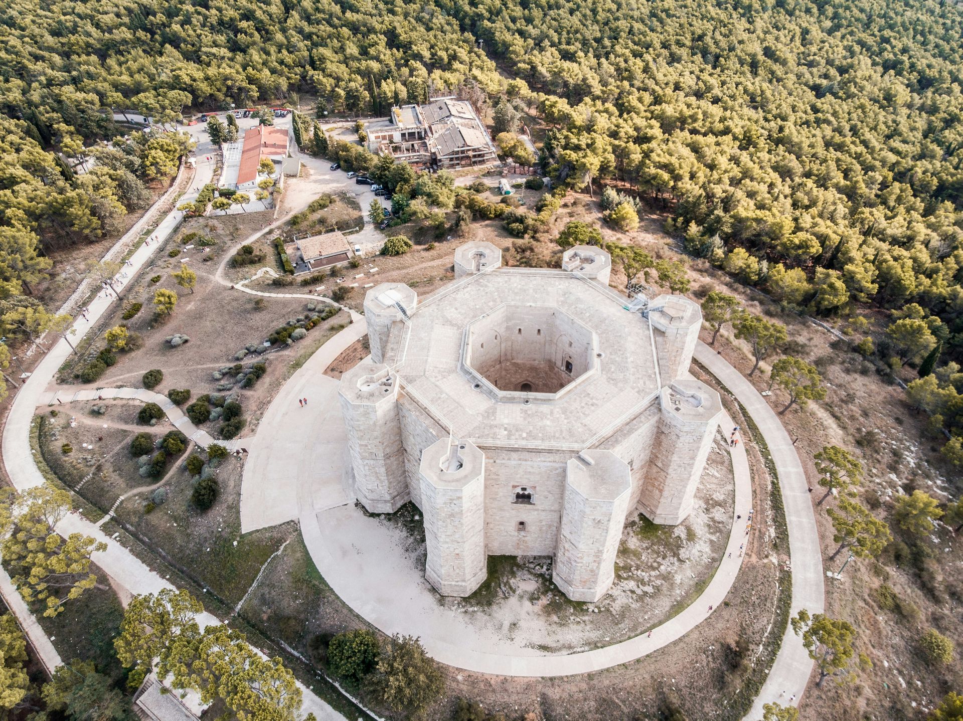 Castel del Monte, Apulia Castel del Monte, Apulia