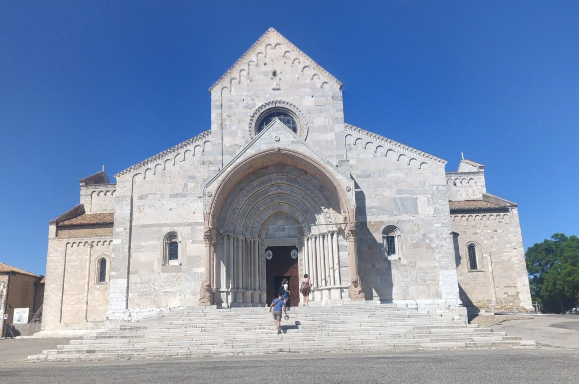 Cattedrale di San Ciriaco by Google Earth Cattedrale di San Ciriaco by Google Earth