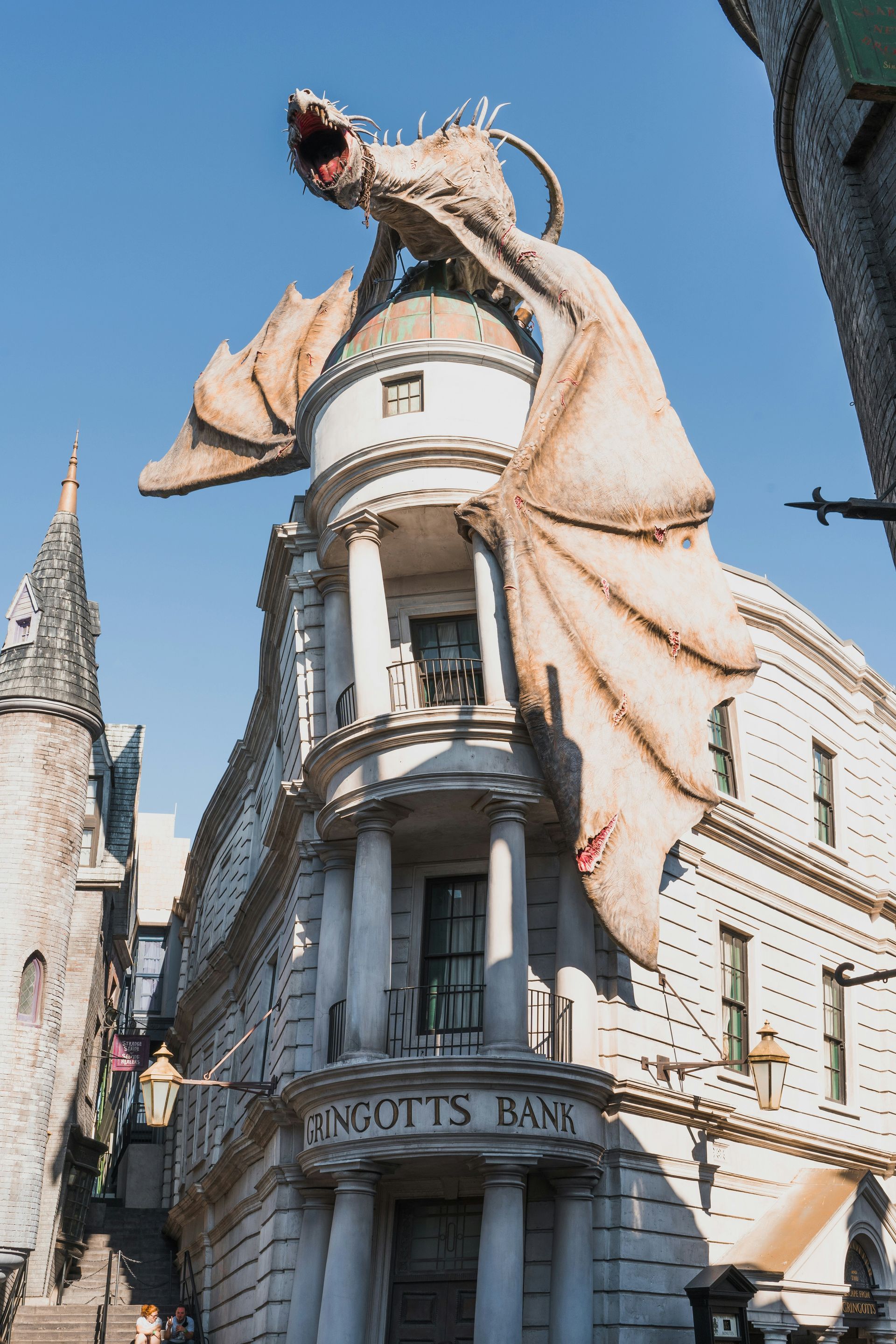 GRINGOTTS WIZARDING BANK GRINGOTTS WIZARDING BANK