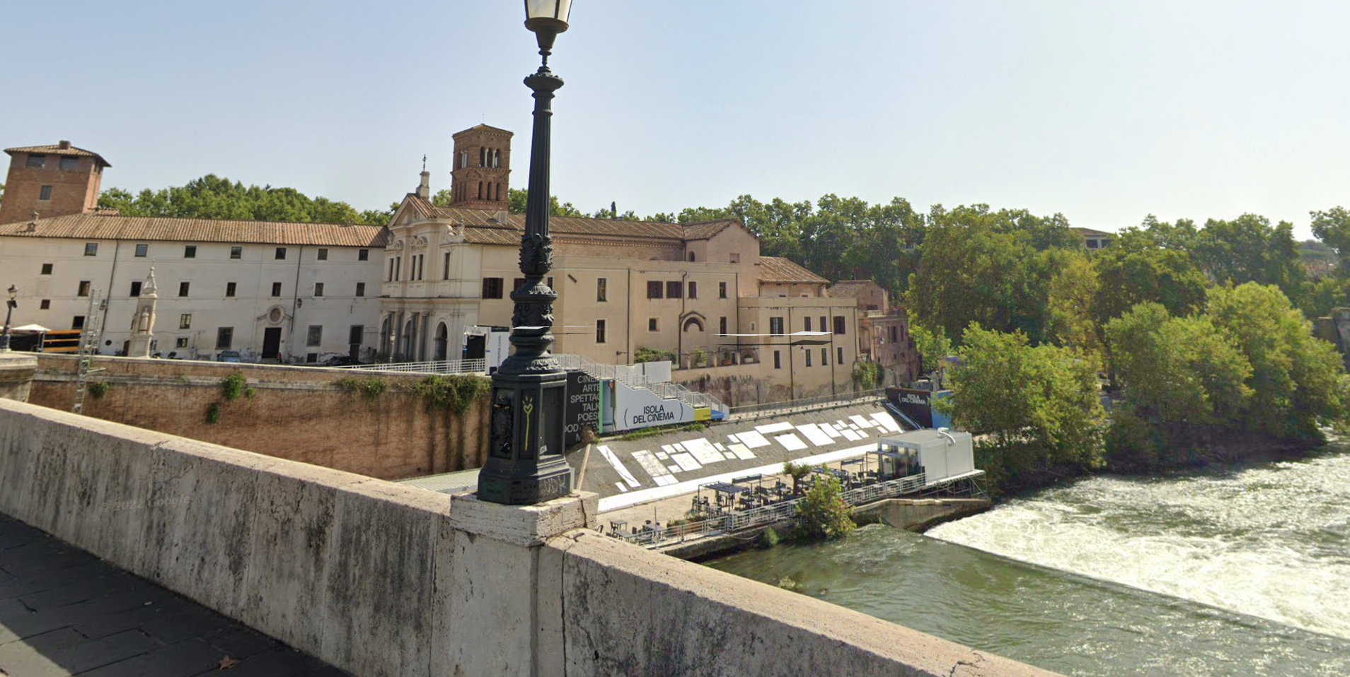 Isola Tiberina by Google Earth Isola Tiberina by Google Earth