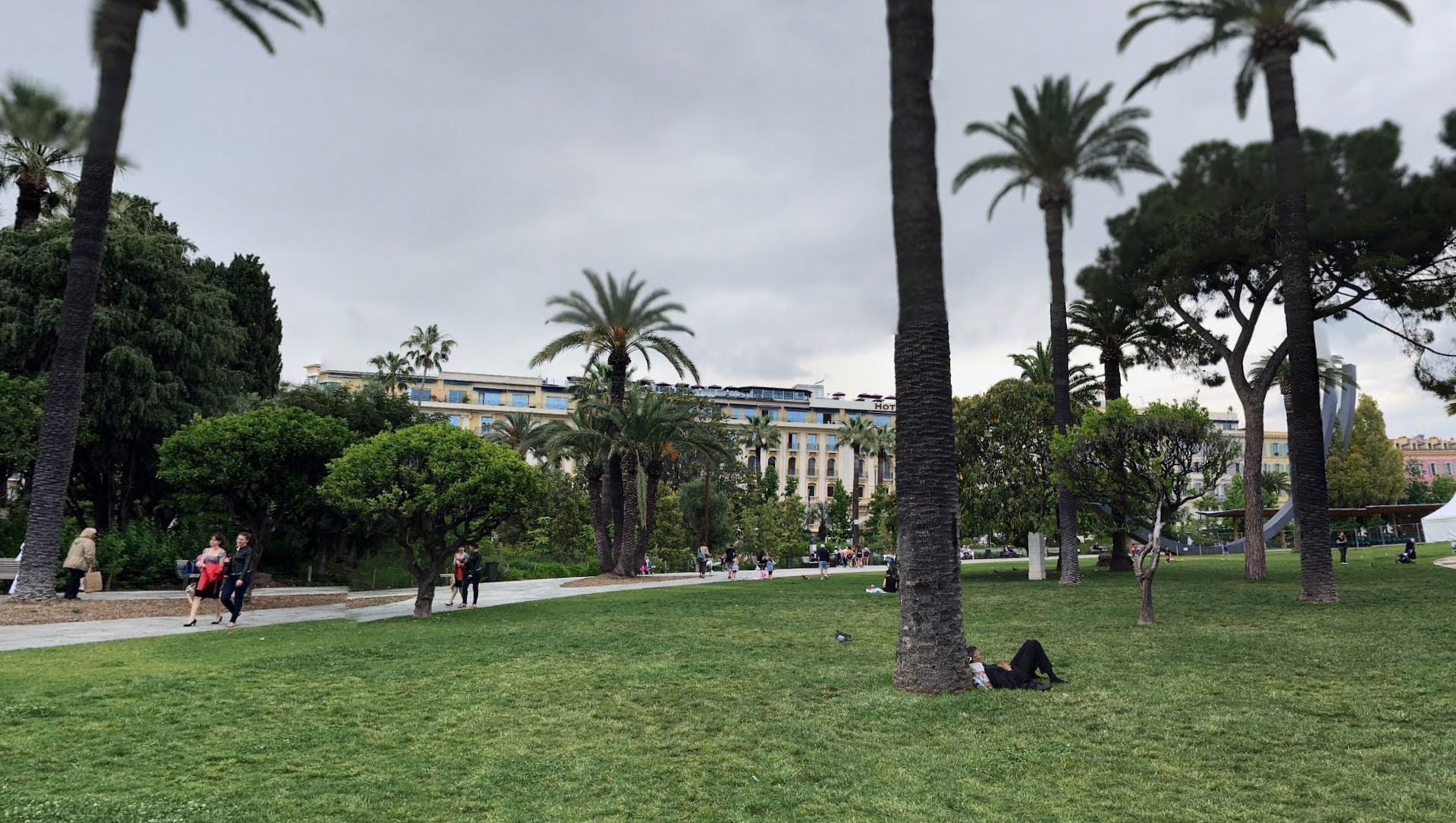 Jardin Albert 1er by Google Earth
