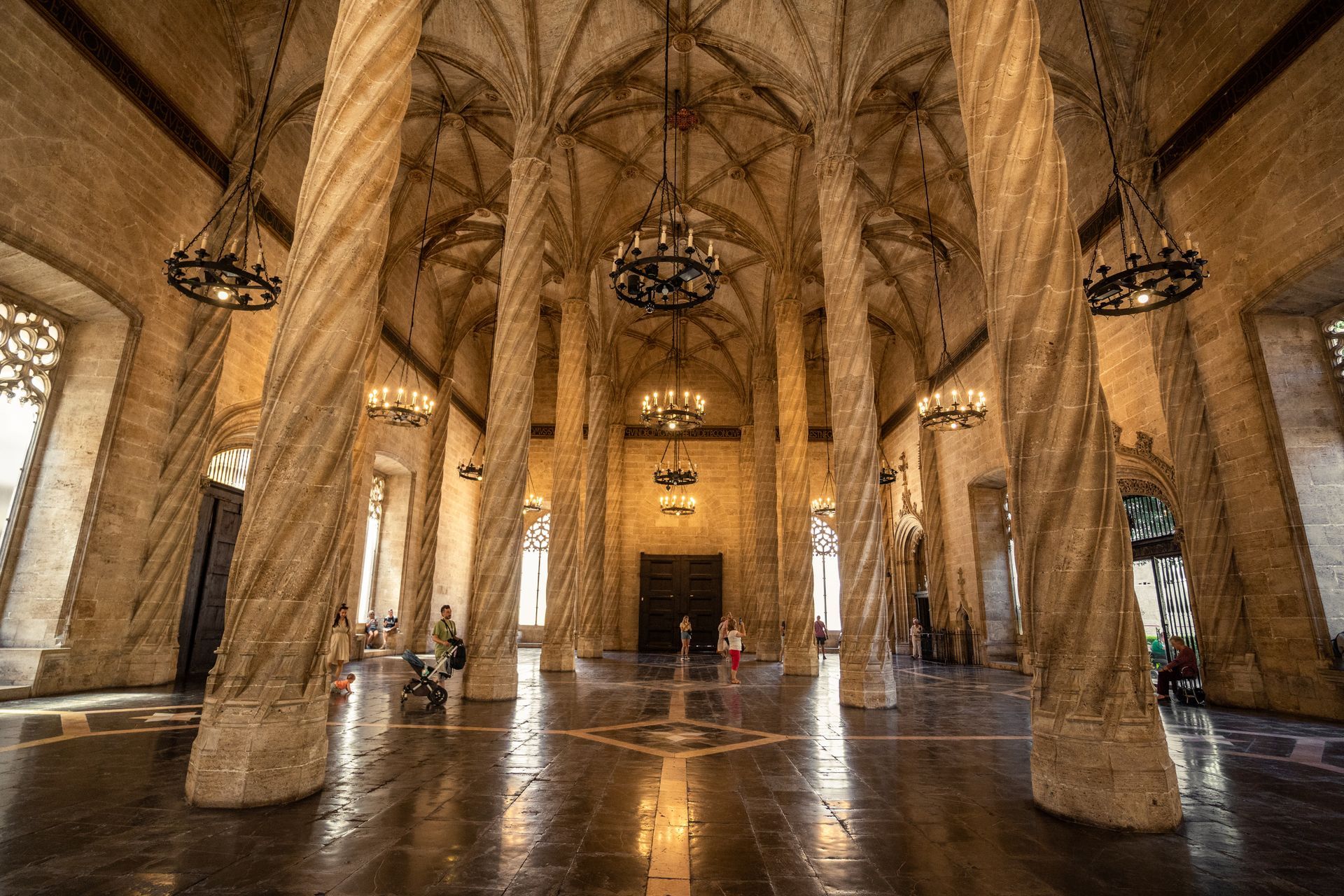La Lonja de la Seda de Valencia La Lonja de la Seda de Valencia