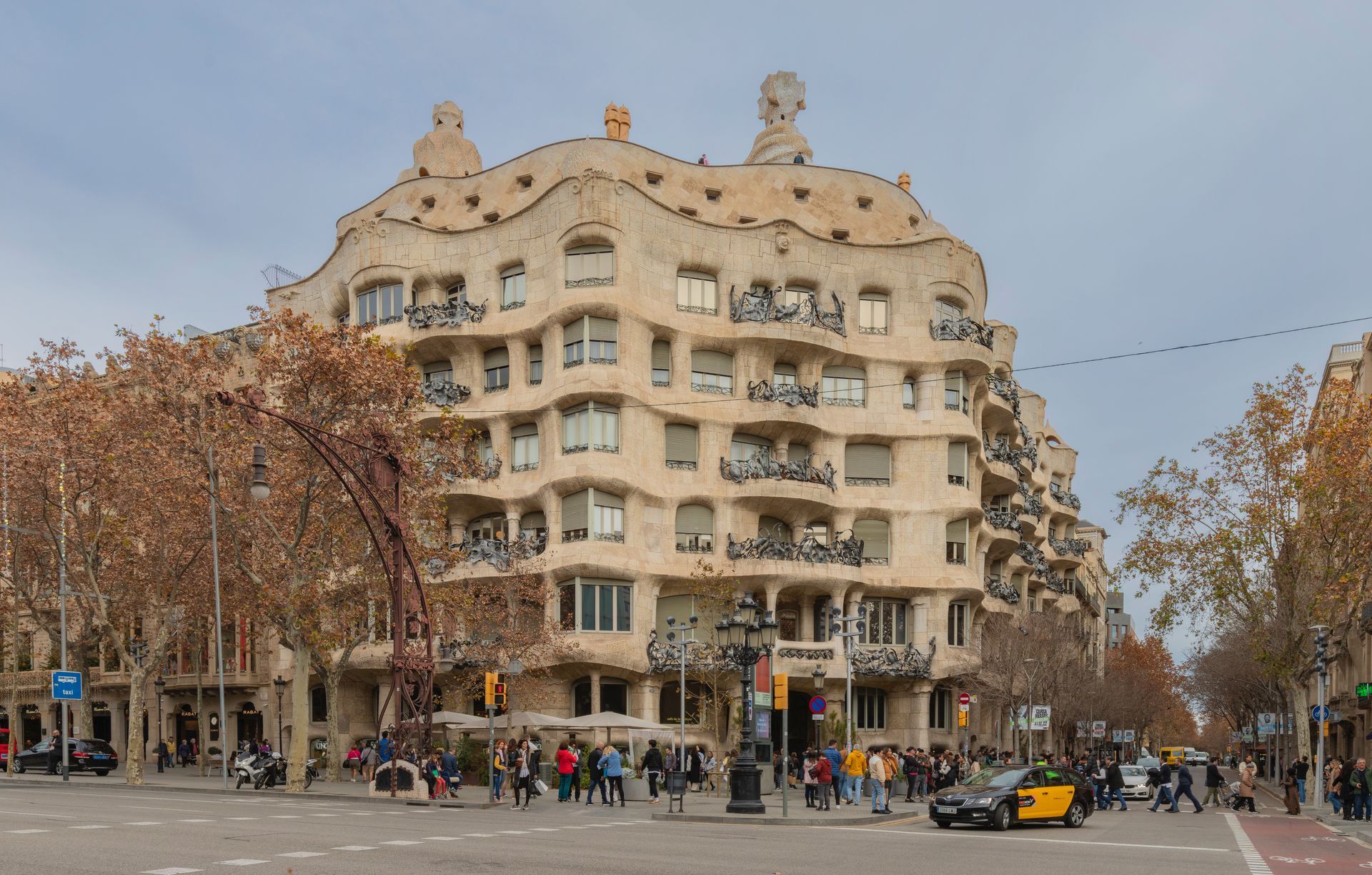 La Pedrera - Casa Milà La Pedrera - Casa Milà
