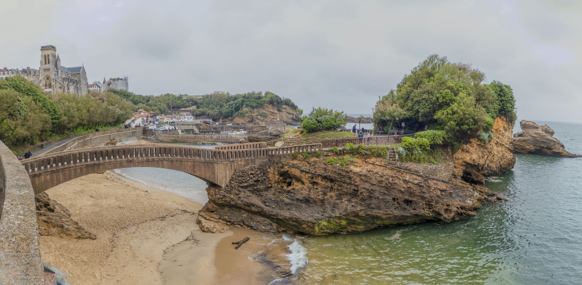 Le Port des Pêcheurs Le Port des Pêcheurs