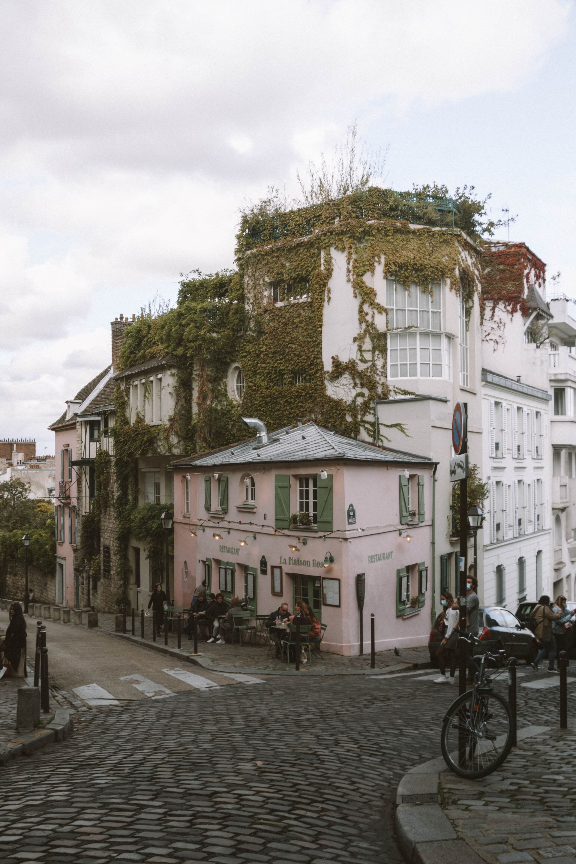 Montmartre Stroll