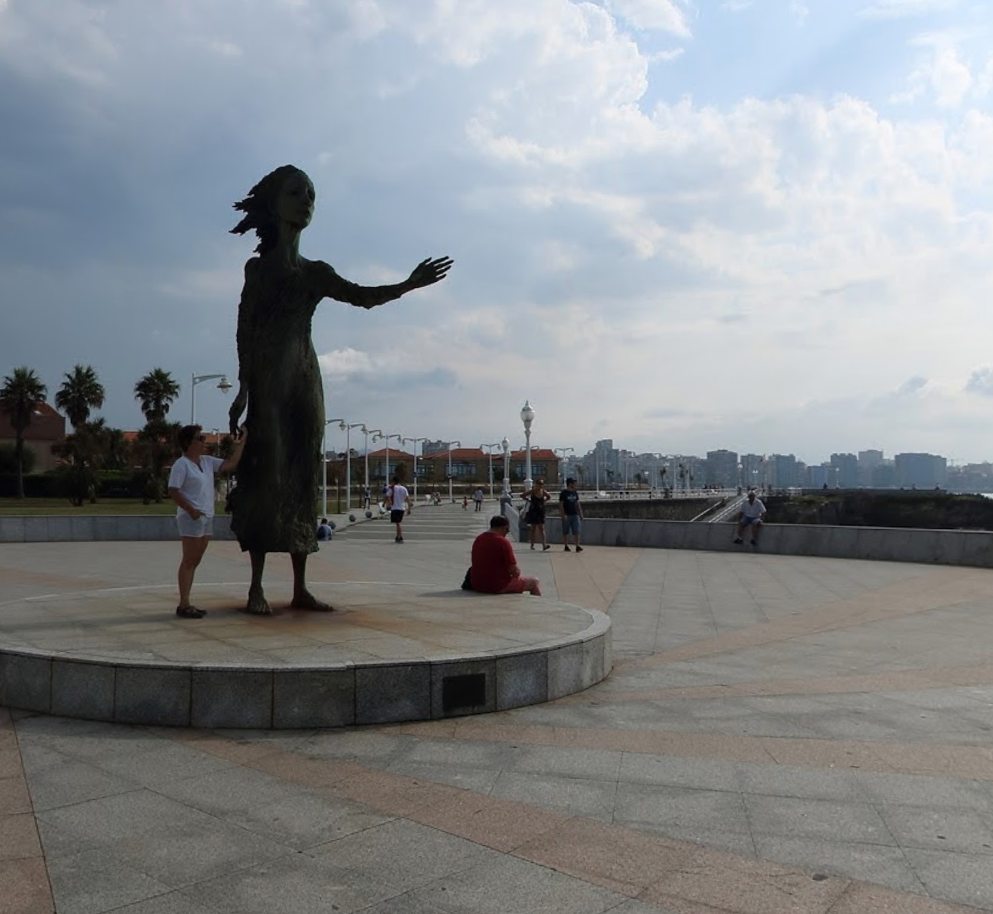 Monumento a la Madre del Emigrante by Google Earth Monumento a la Madre del Emigrante by Google Earth