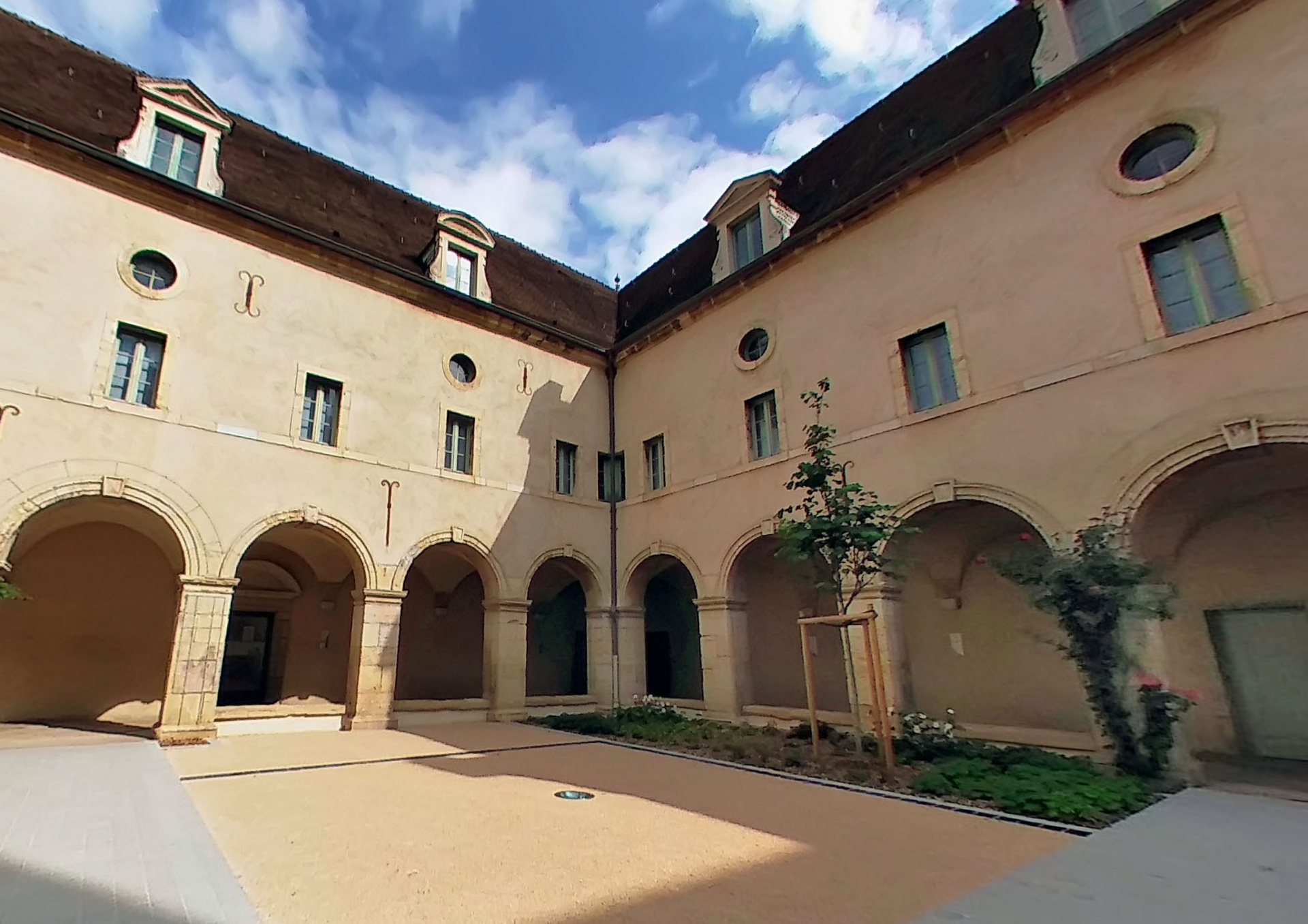 Museum of Burgundian Life by Google Earth Museum of Burgundian Life by Google Earth