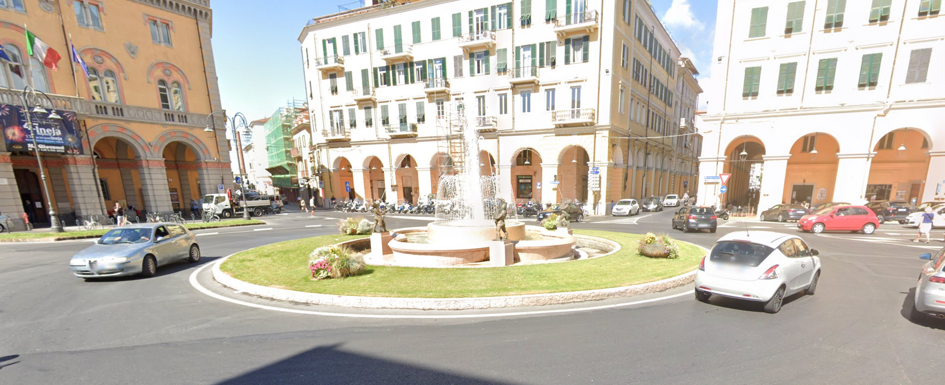 Piazza Dante by Google Earth Piazza Dante by Google Earth