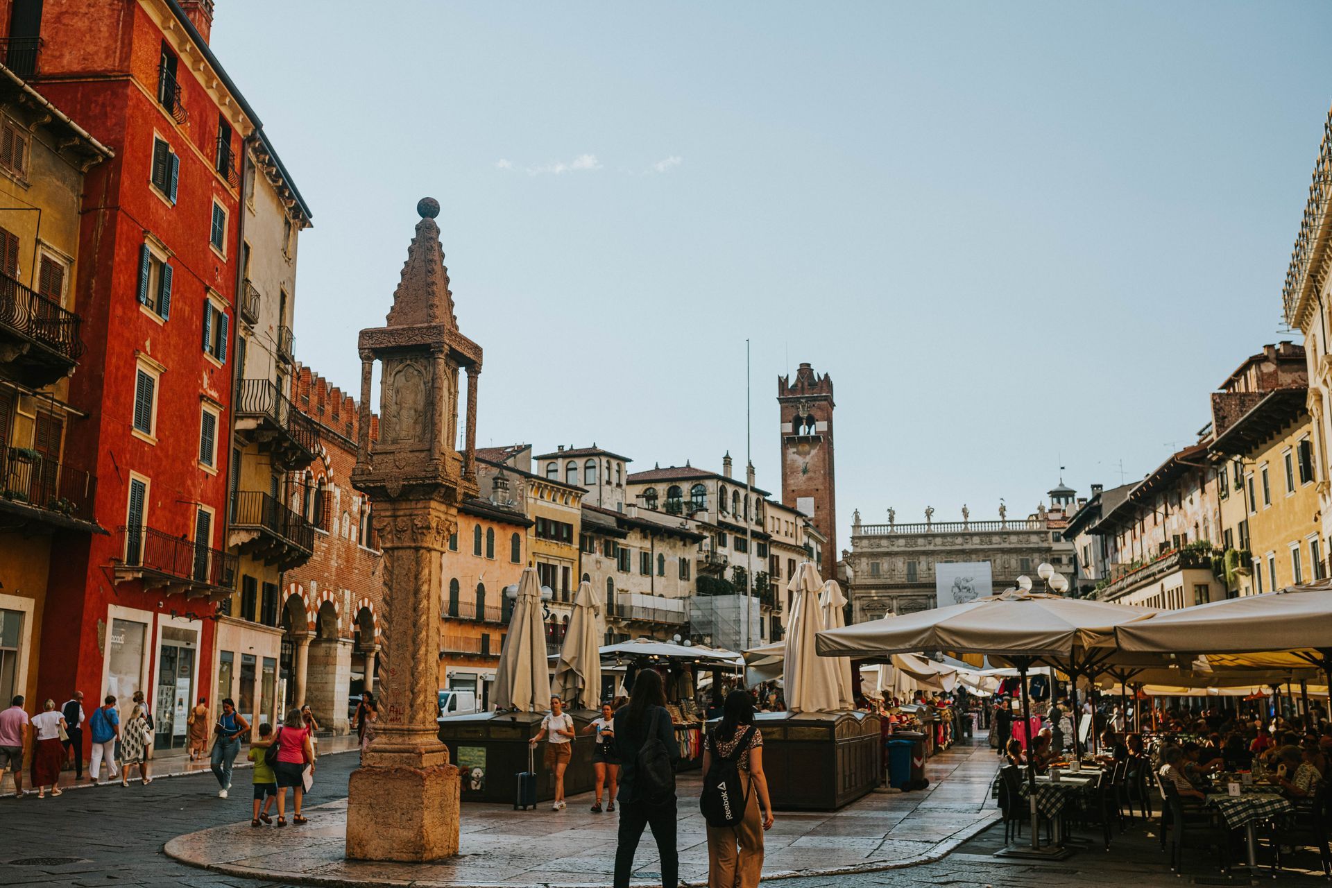 Piazza delle Erbe Piazza delle Erbe