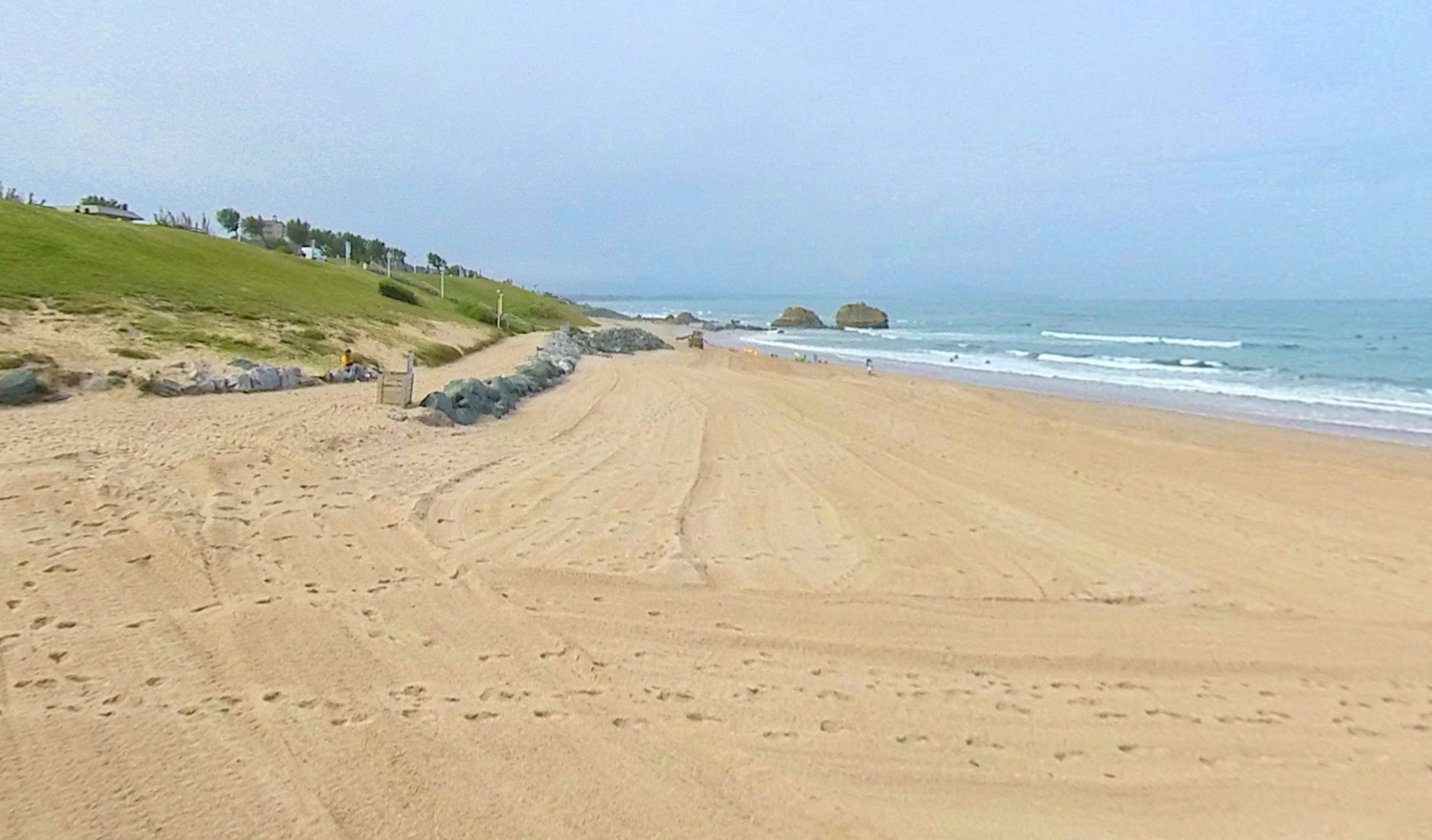 Plage de La Milady by Google Earth Plage de La Milady by Google Earth