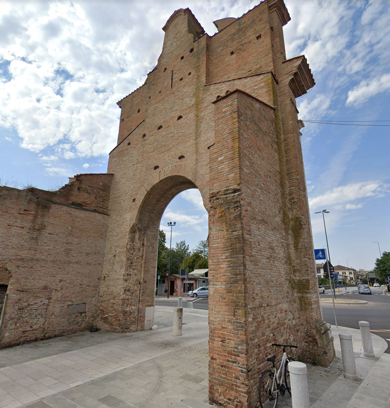 Porta Schiavonia by Google Earth Porta Schiavonia by Google Earth