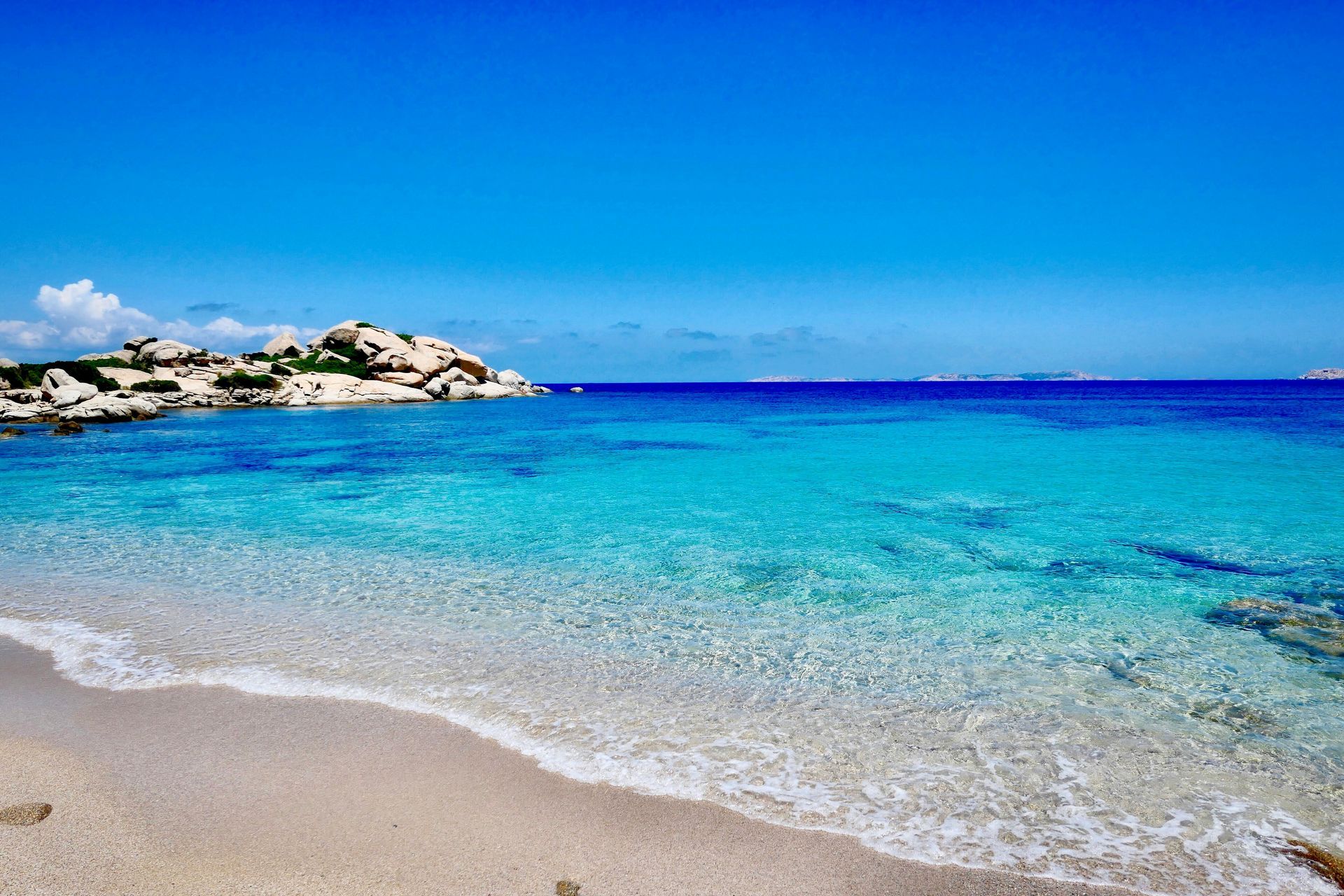 Sand Beaches in Sardinia Sand Beaches in Sardinia