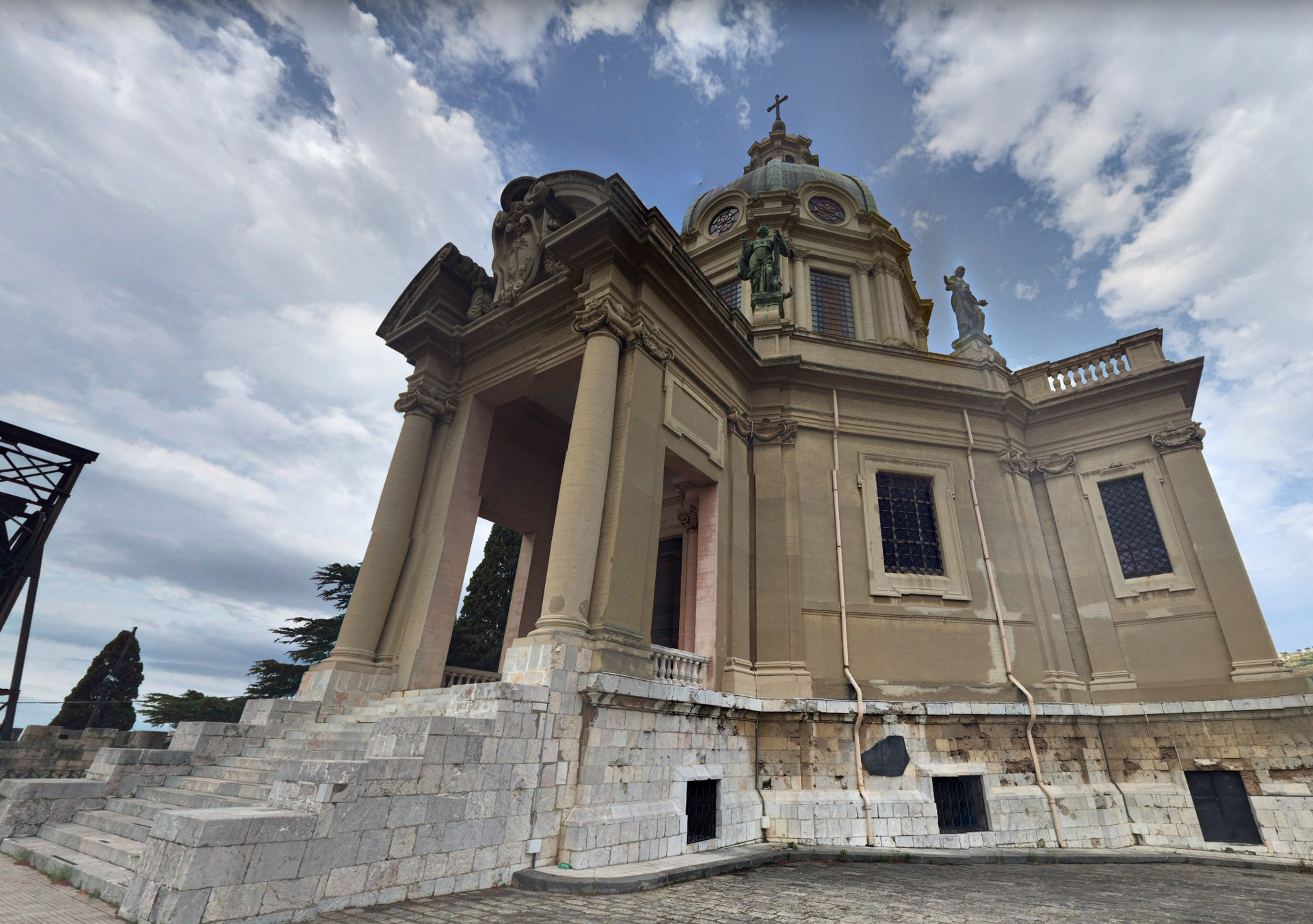 Tempio di Cristo Re by Google Earth Tempio di Cristo Re by Google Earth