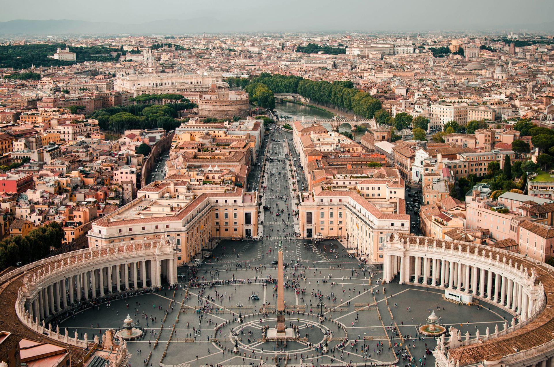 The Vatican's Independent Time Zone The Vatican's Independent Time Zone