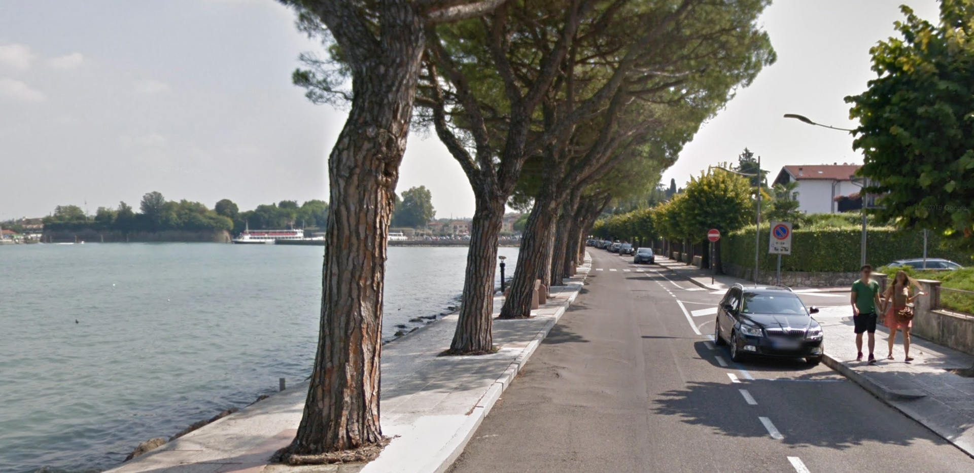 Via Lungolago Mazzini by Google Earth Via Lungolago Mazzini by Google Earth