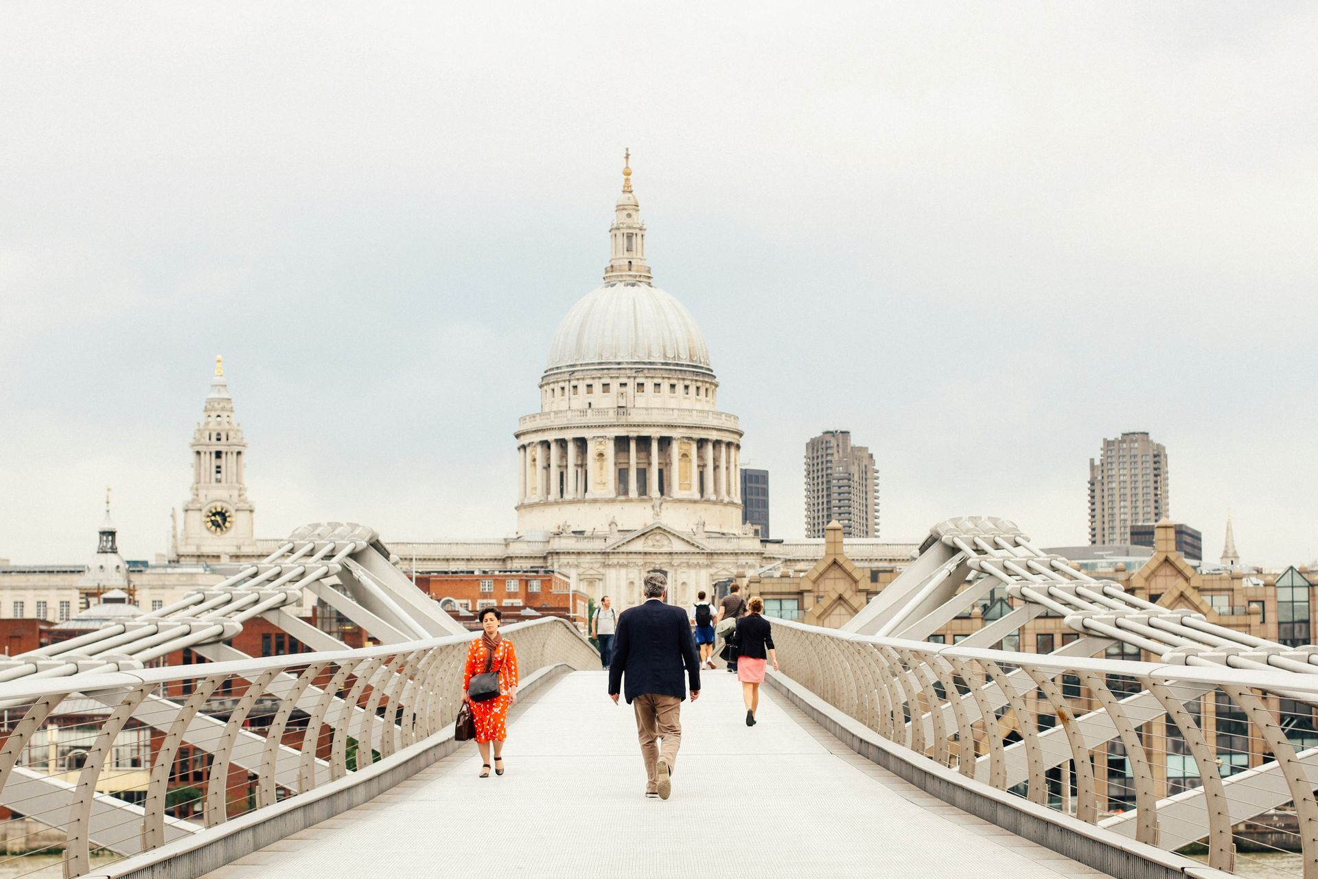 Walking Tours and Free Guides Walking Tours and Free Guides
