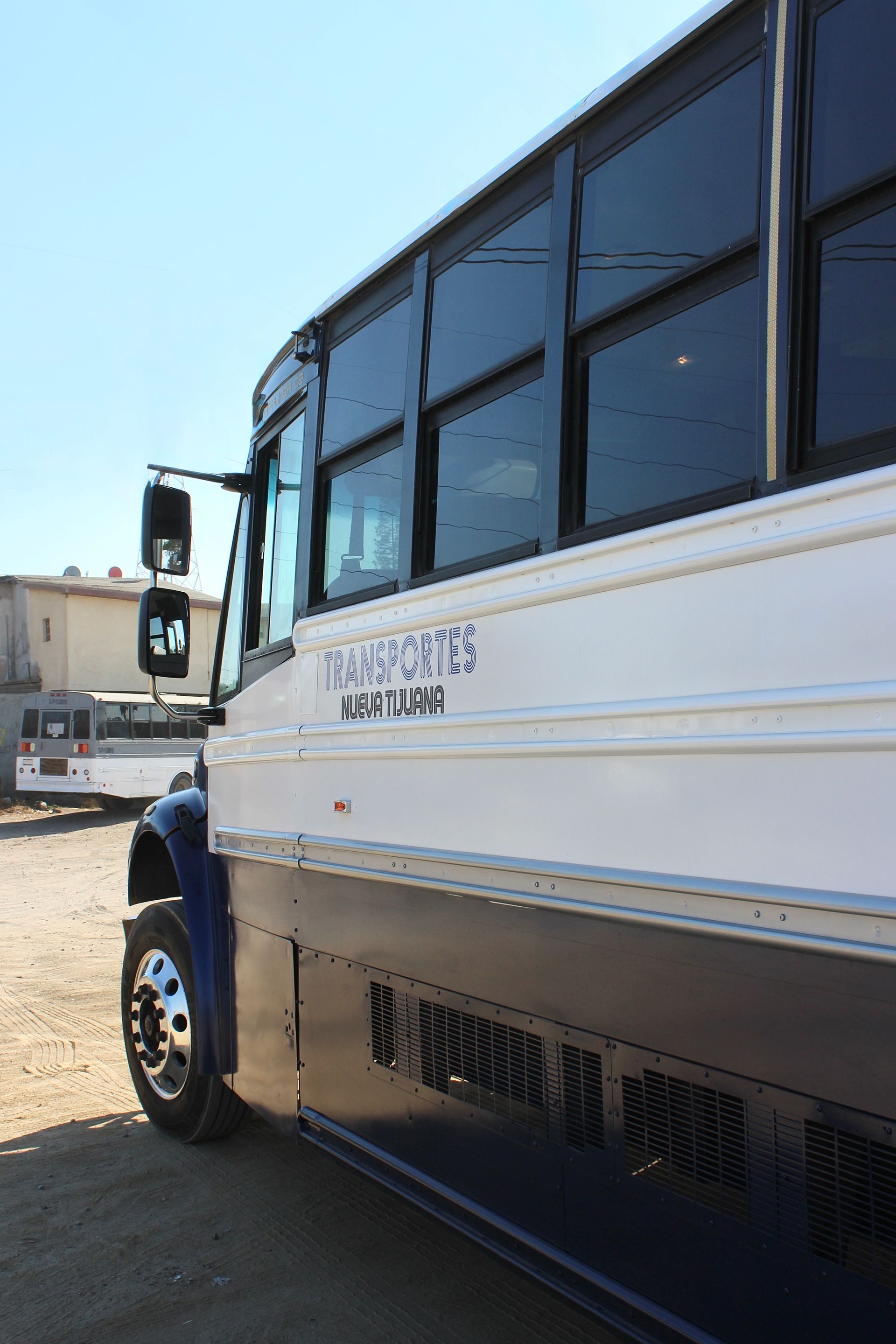 TRANSPORTES NUEVA TIJUANA