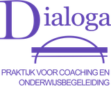 Een paars logo met daarop de tekst 'dialoga'