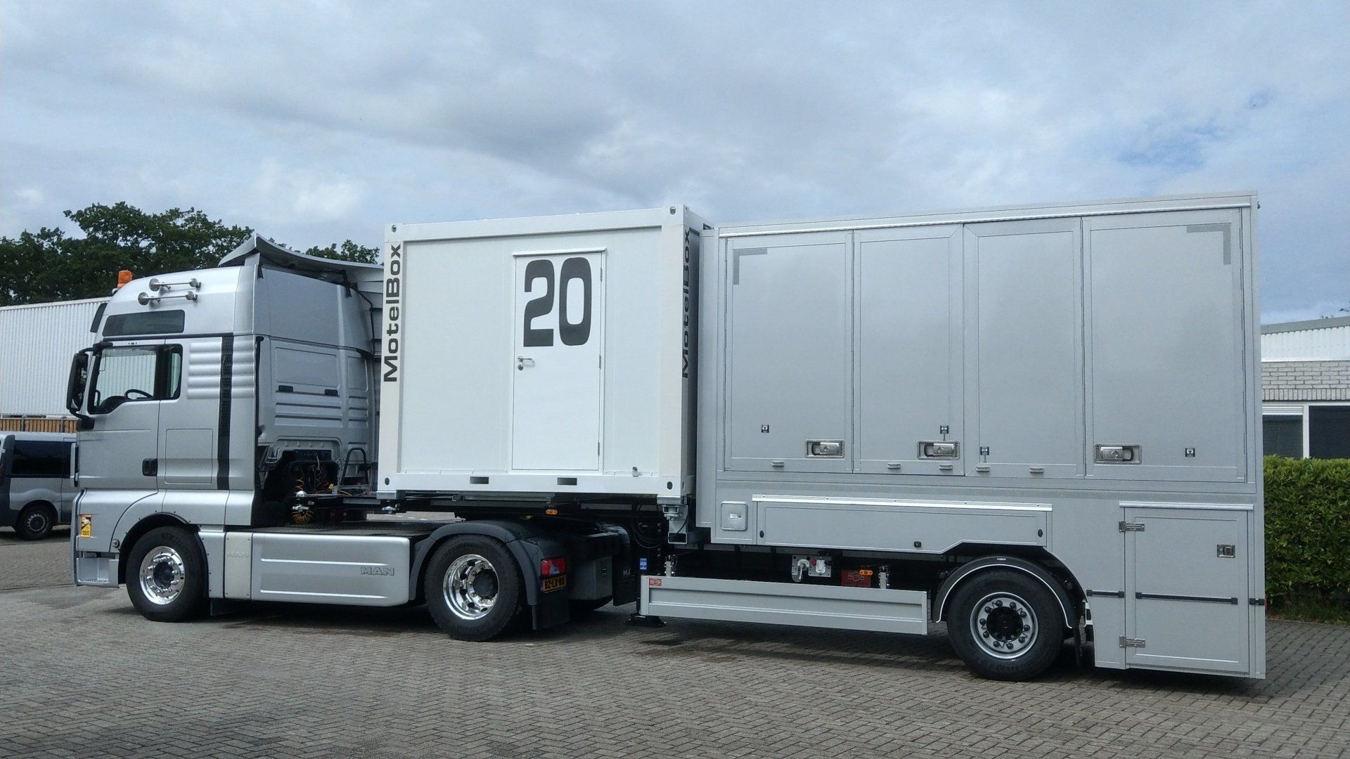 MotelBox de Luxe Transport
