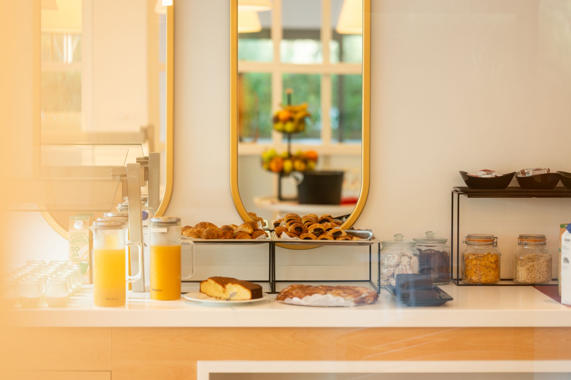 Beautiful beffet spread at Sol i Vida Adults Only Hotel