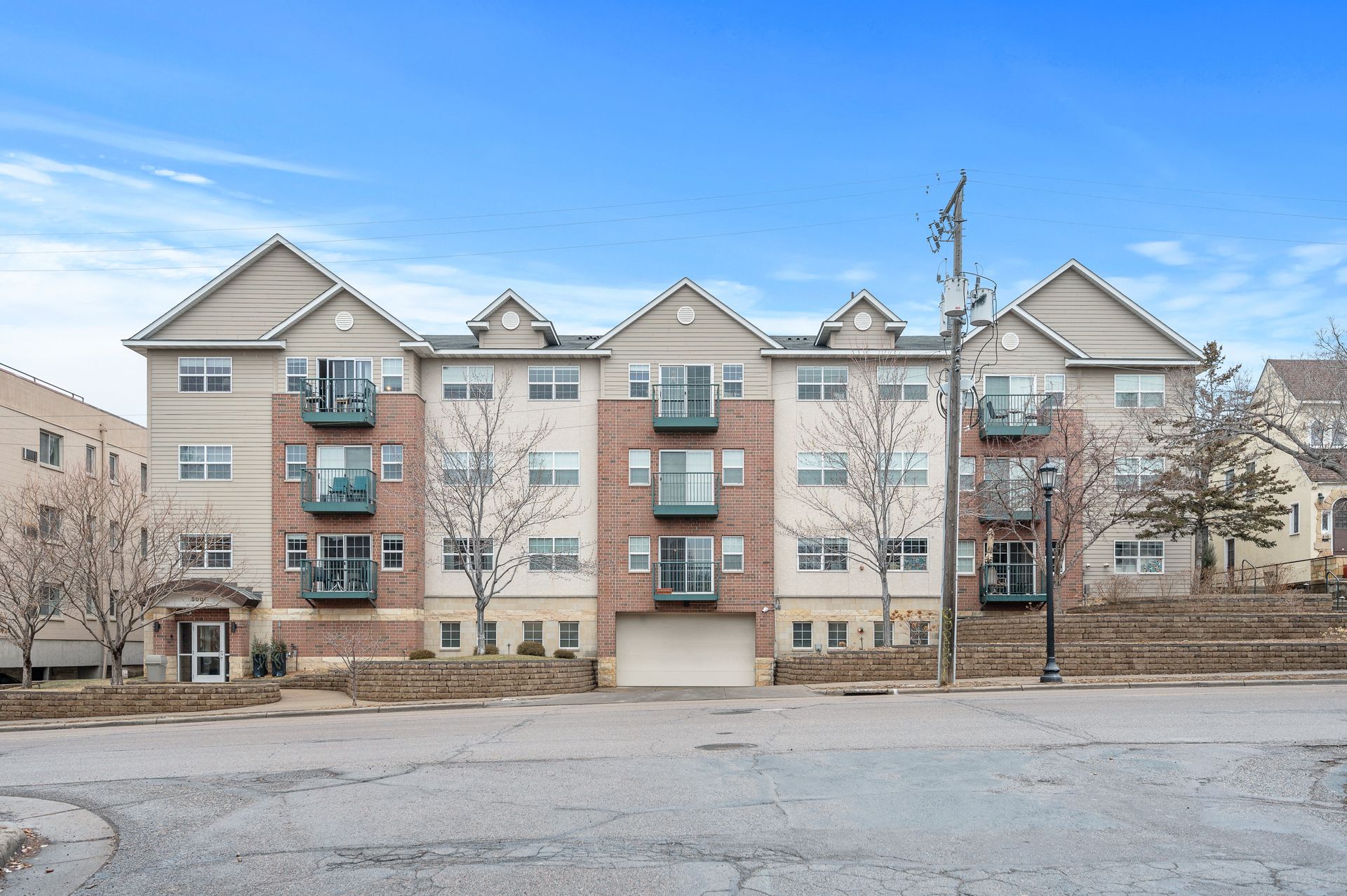 Wedgewood Apartments