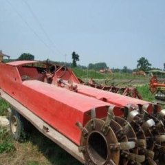 Trattore per lavori agricoli meccanizzati